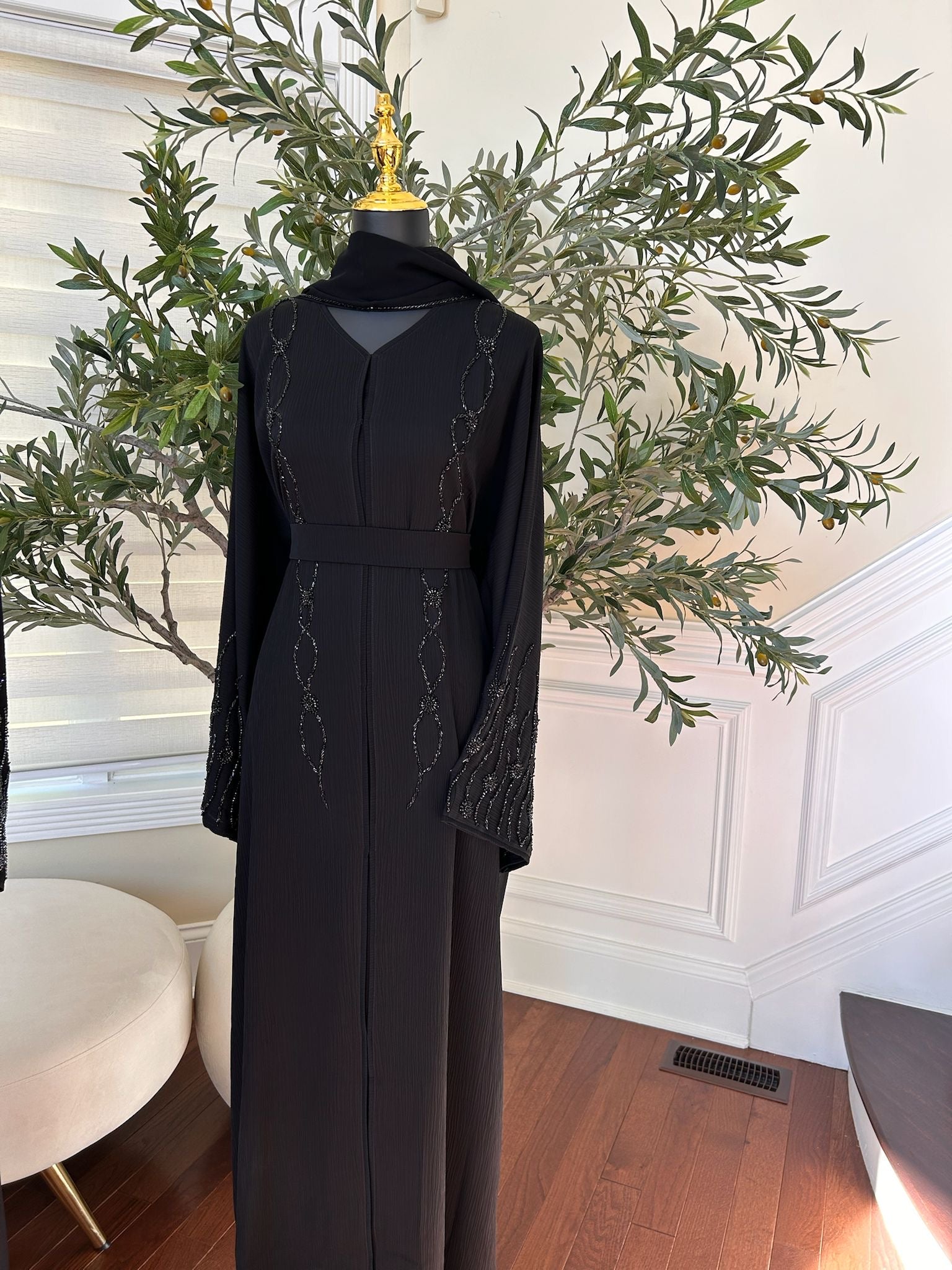 Black Elegance Charm Abaya