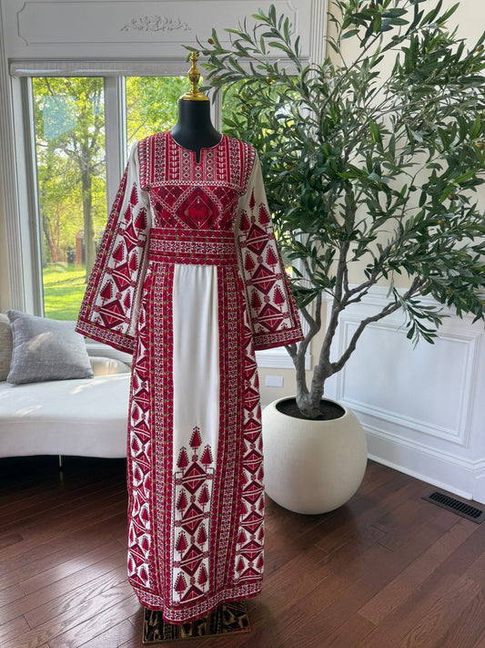 White Embroidery Tatreez Thobe