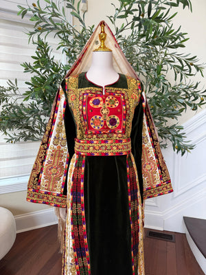 Velvet Green Embroidery Tatreez Thobe