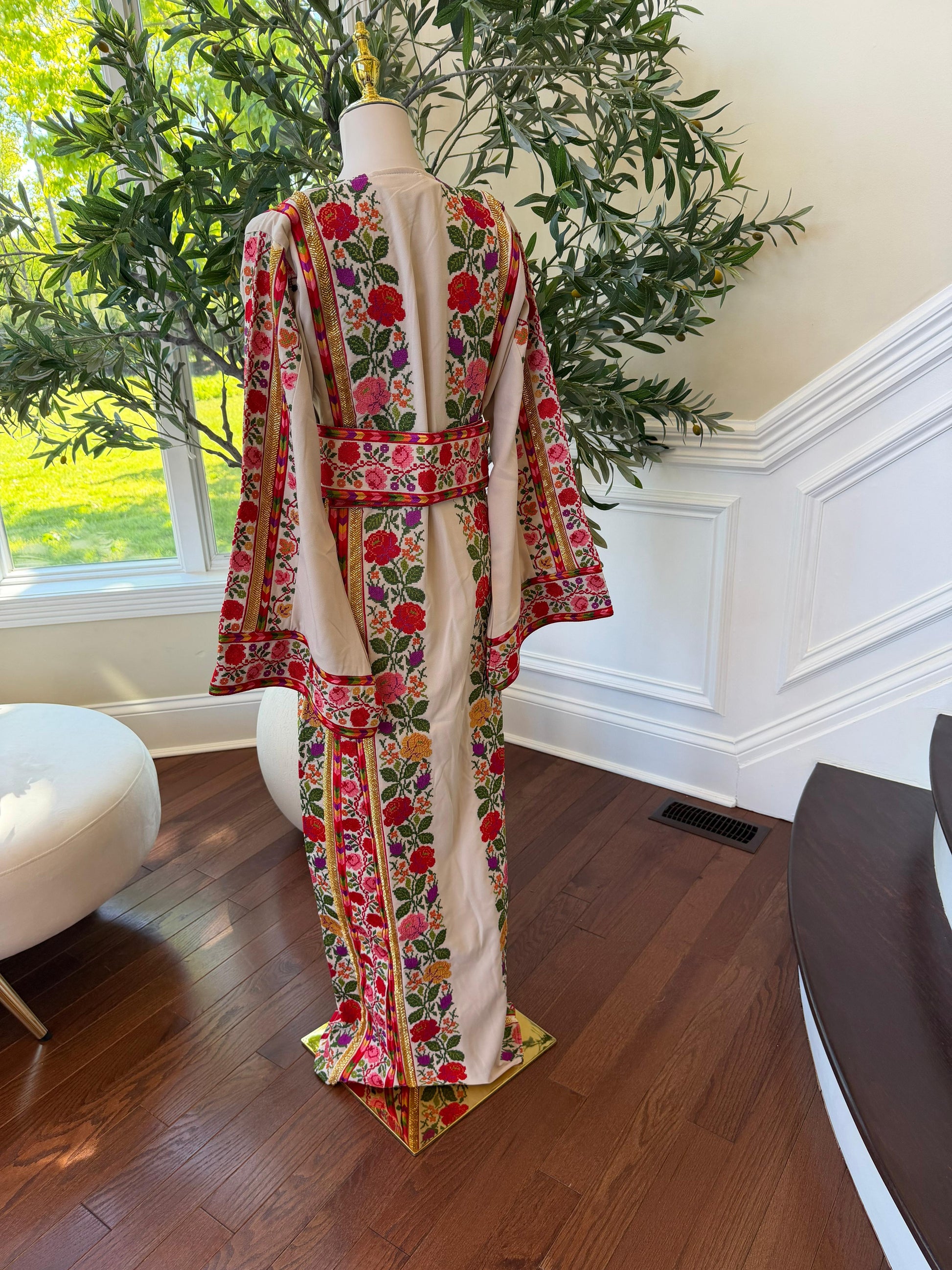 Beige Embroidery Embellished Tatreez Floral Sabal Kharaz Thobe