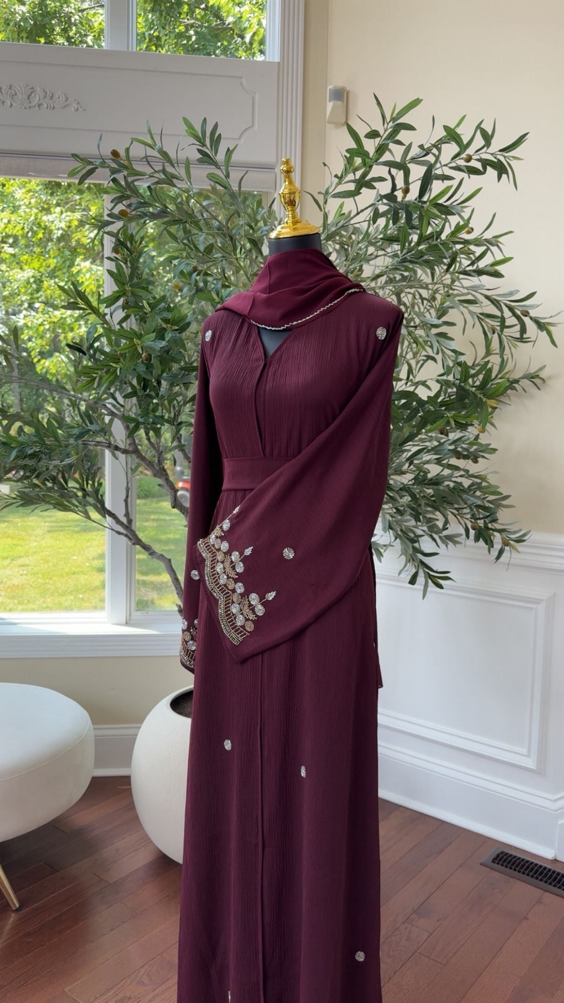 Burgundy Sleeve Detailed Abaya