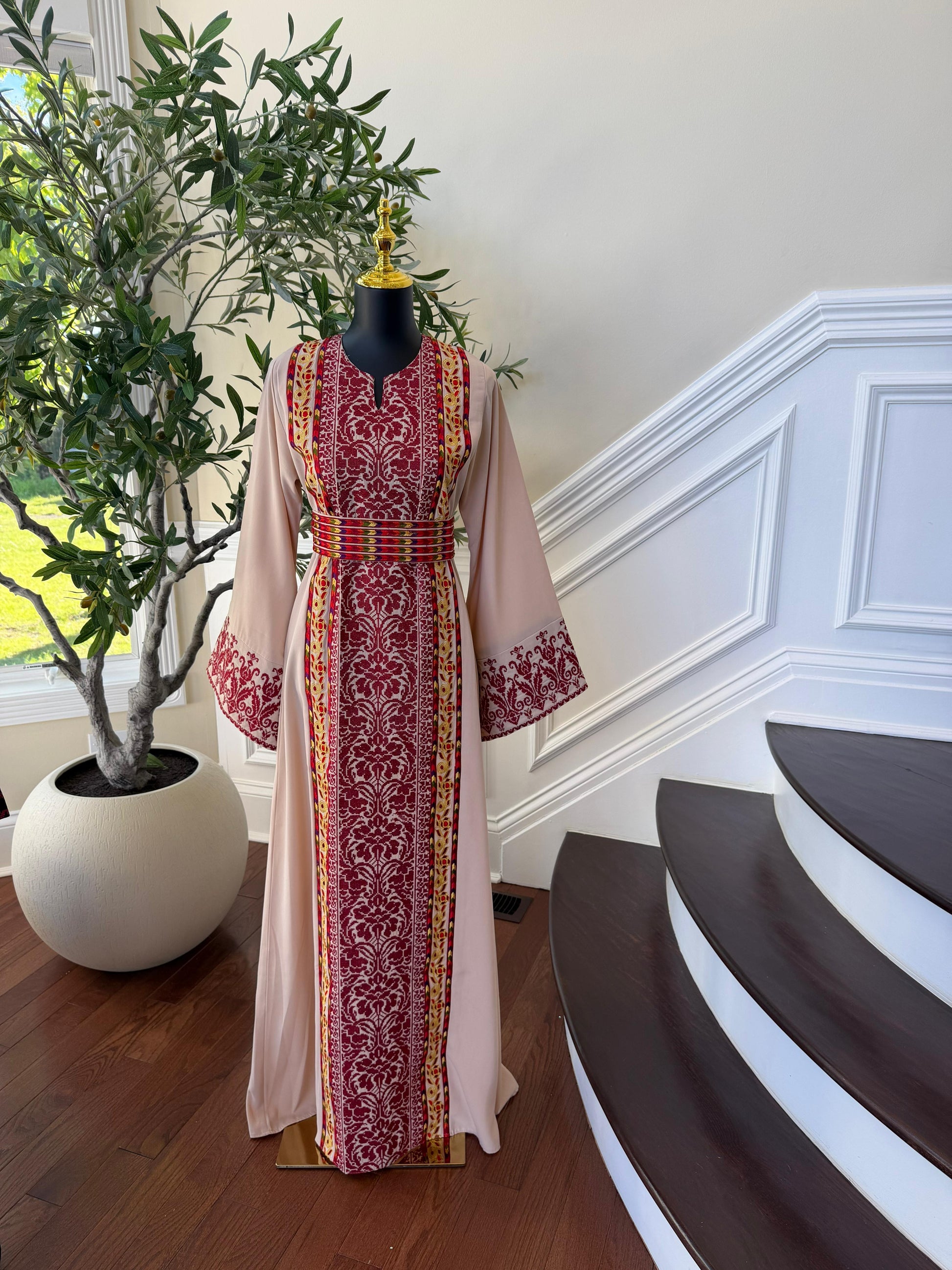 Beige Red Tatreez Elegance Thobe