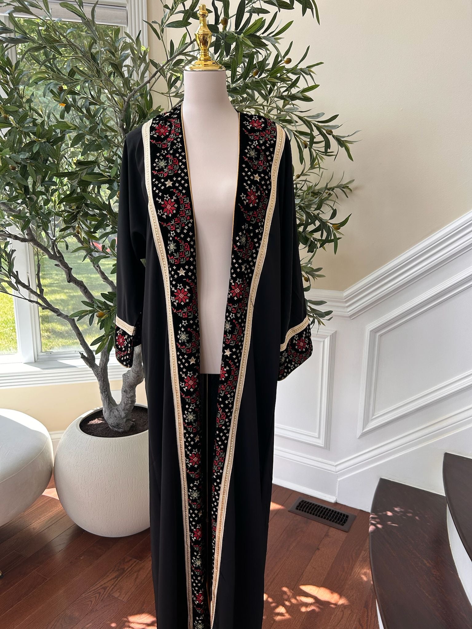 Black Detail Essence Cardigan Abaya
