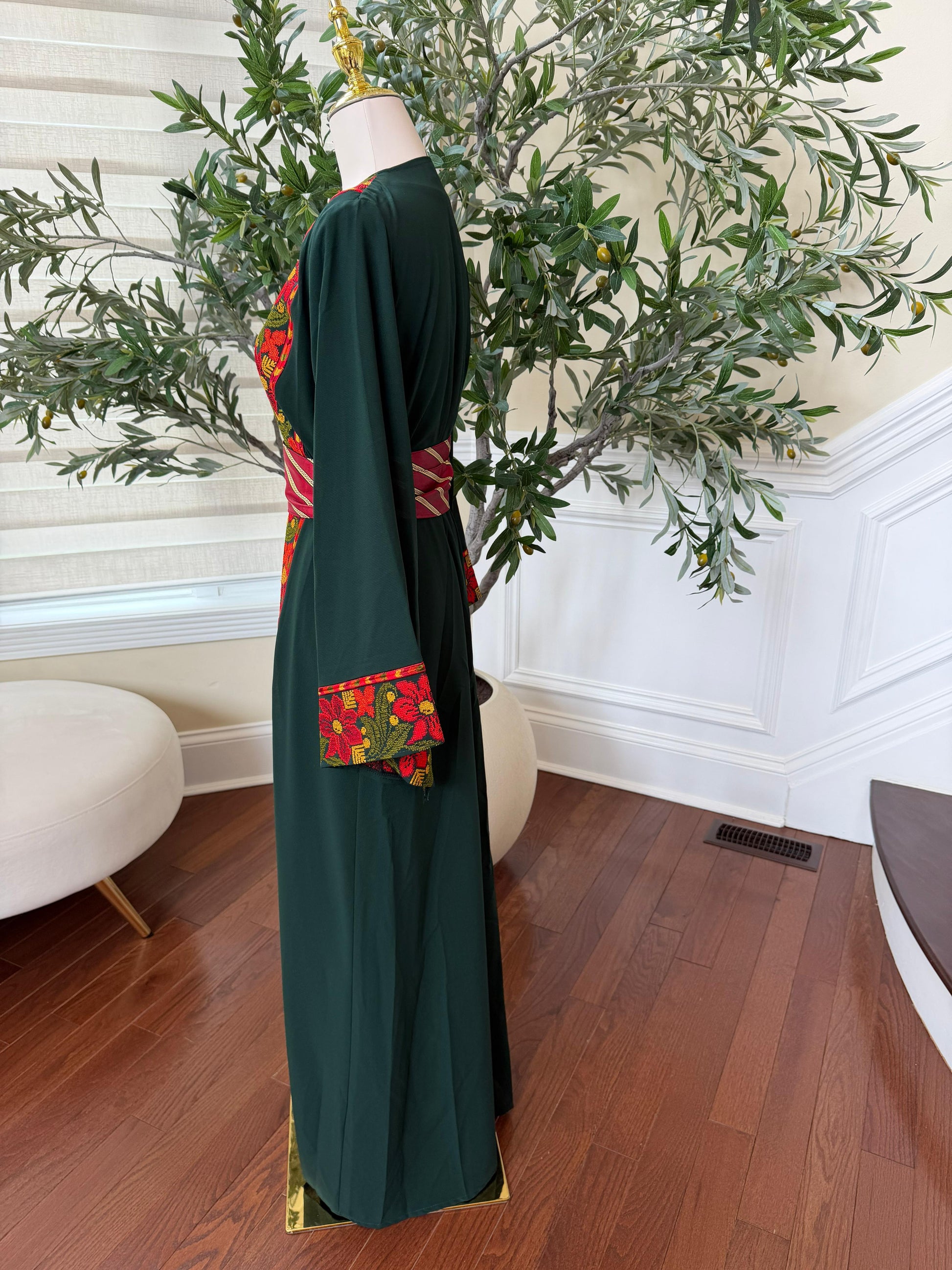 Green Embroidery Floral Tatreez Thobe
