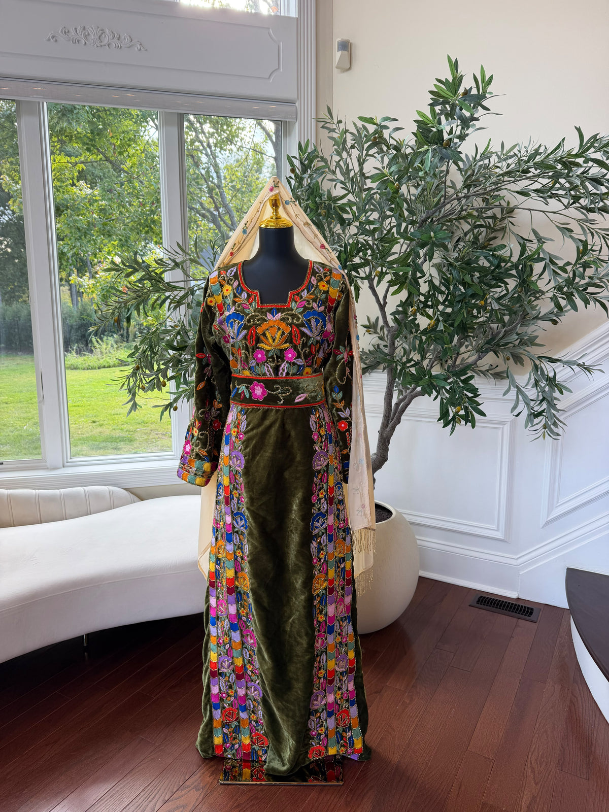 Elegant Olive Green Velvet Thobe with Vibrant Floral Embroidery