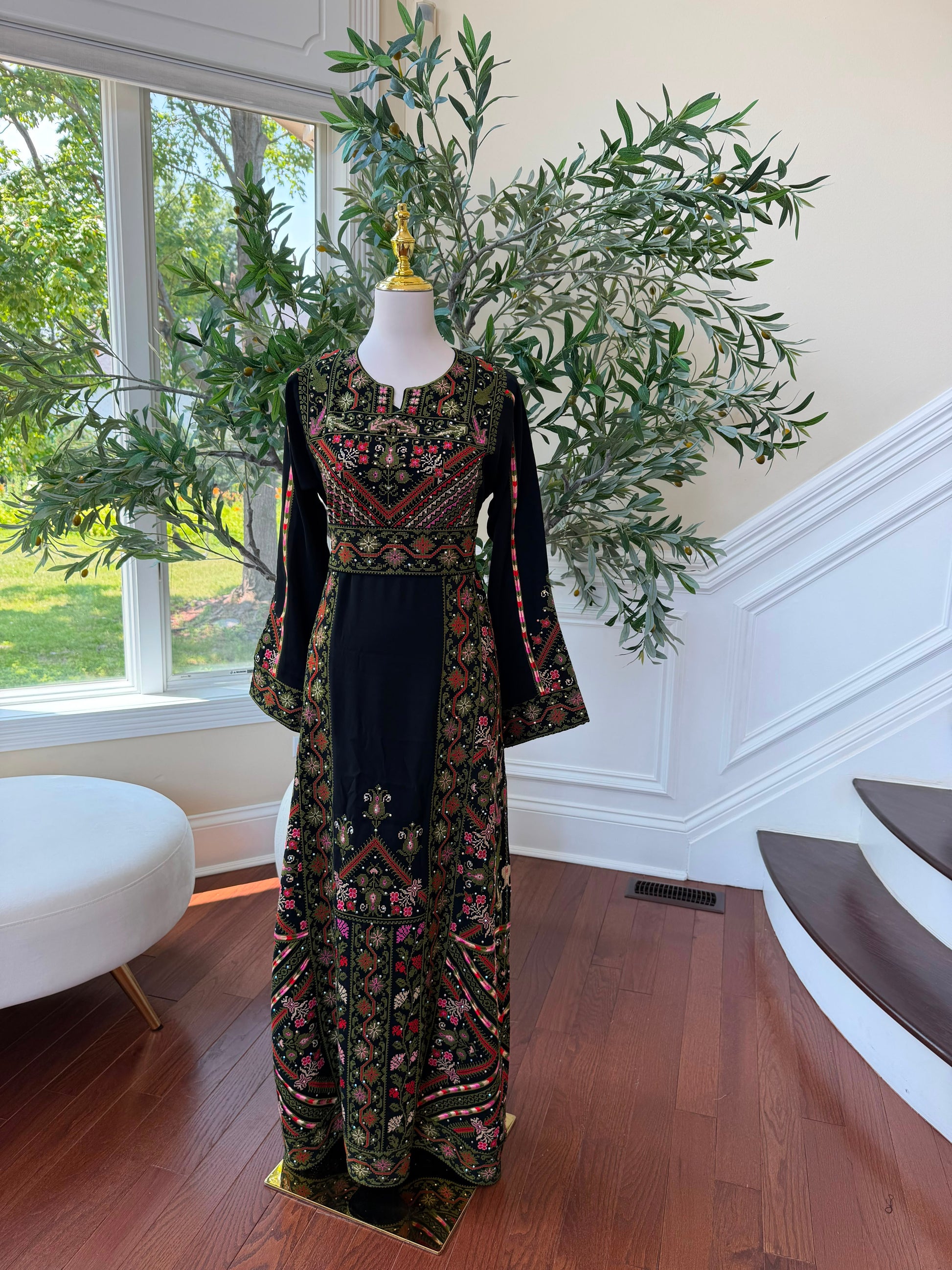 Black Beaded Elegance Traditional Thobe