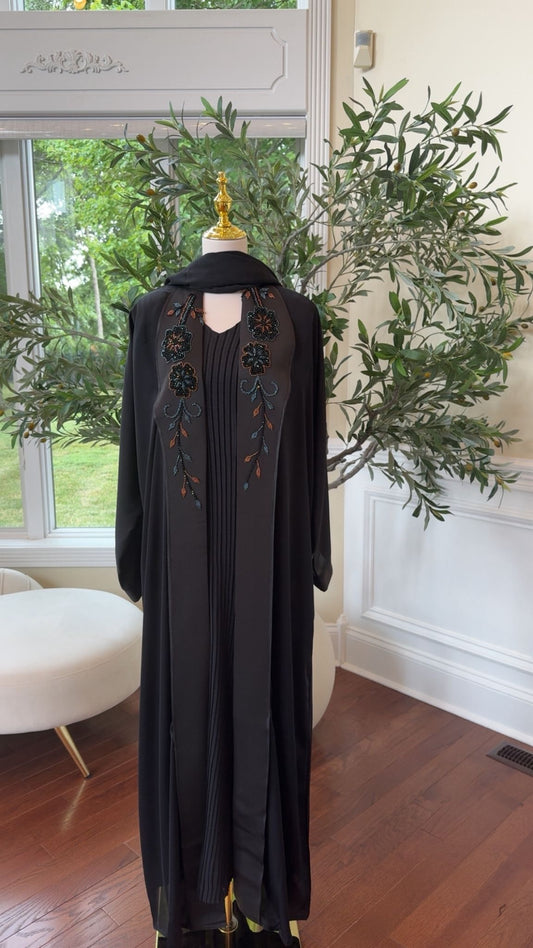Floral Majesty – Elegant Floral Beaded Detail Black Abaya