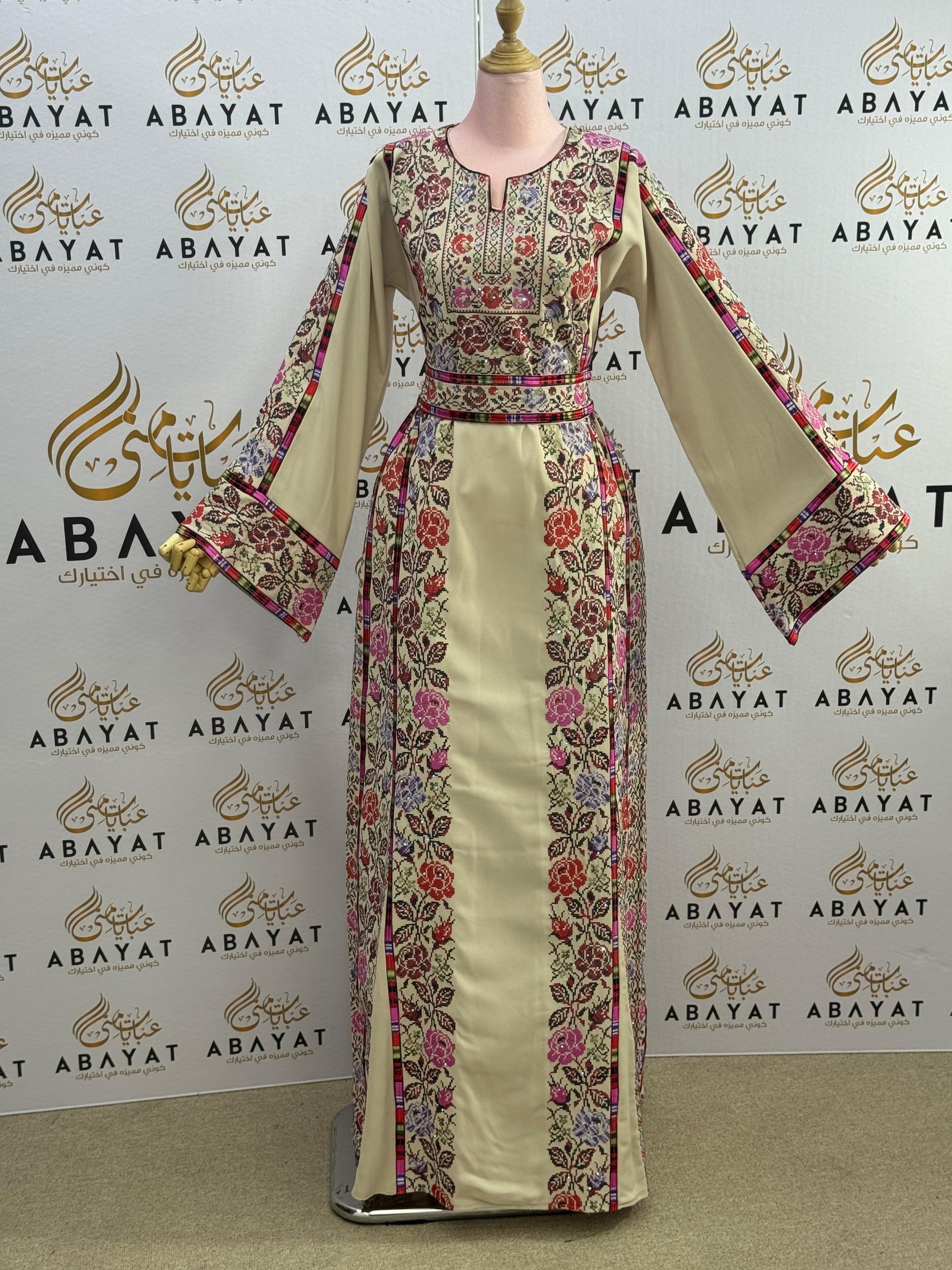 Floral Glamour Tatreez Thobe