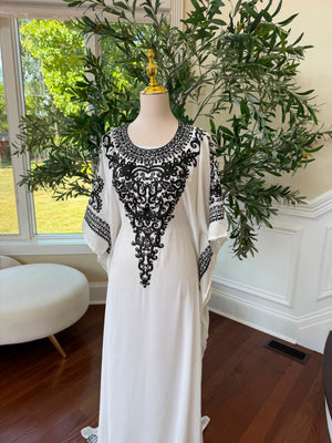 White Elegance Detail Kuftan