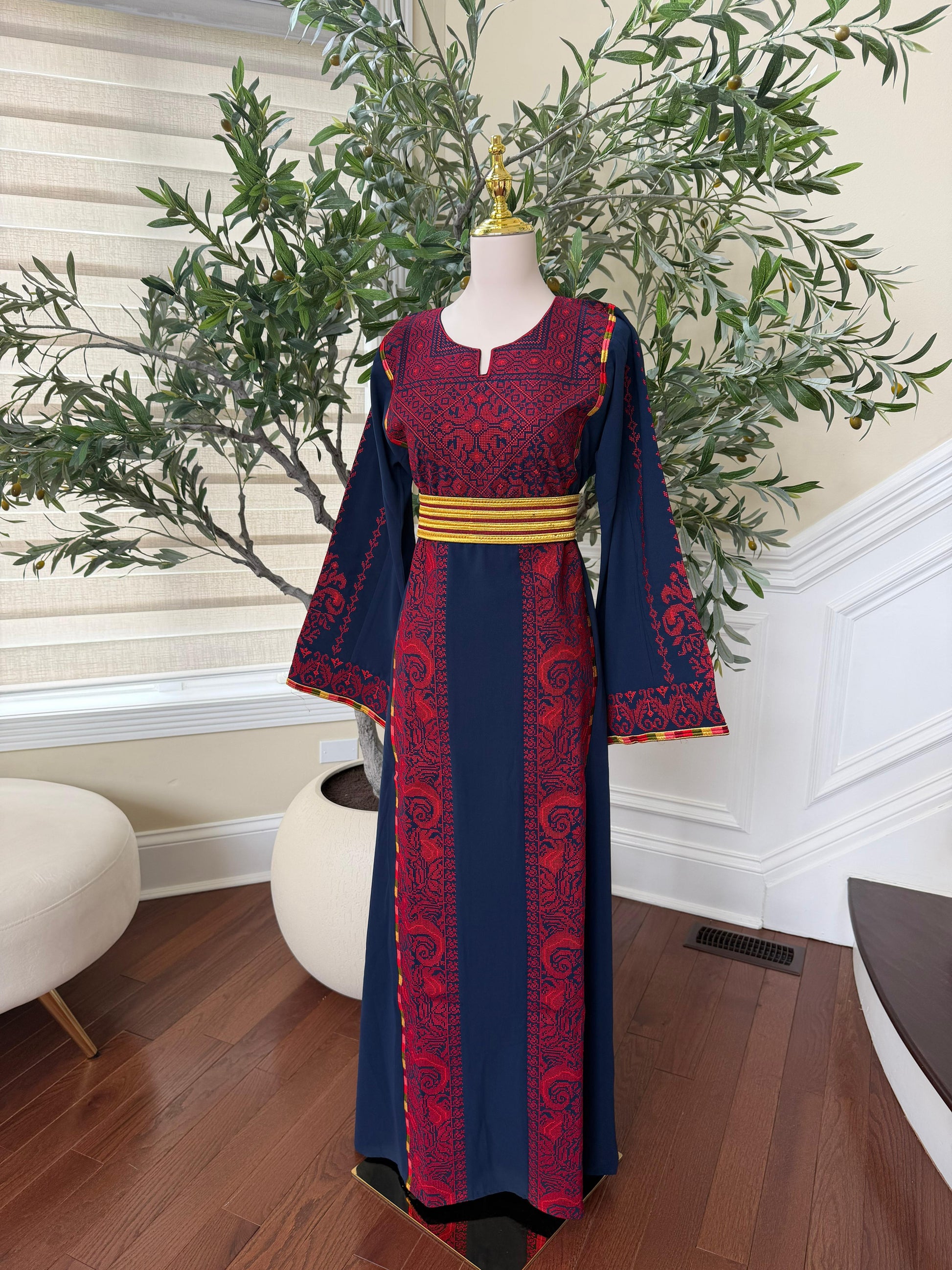 Navy Blue Embroidery Tatreez Thobe