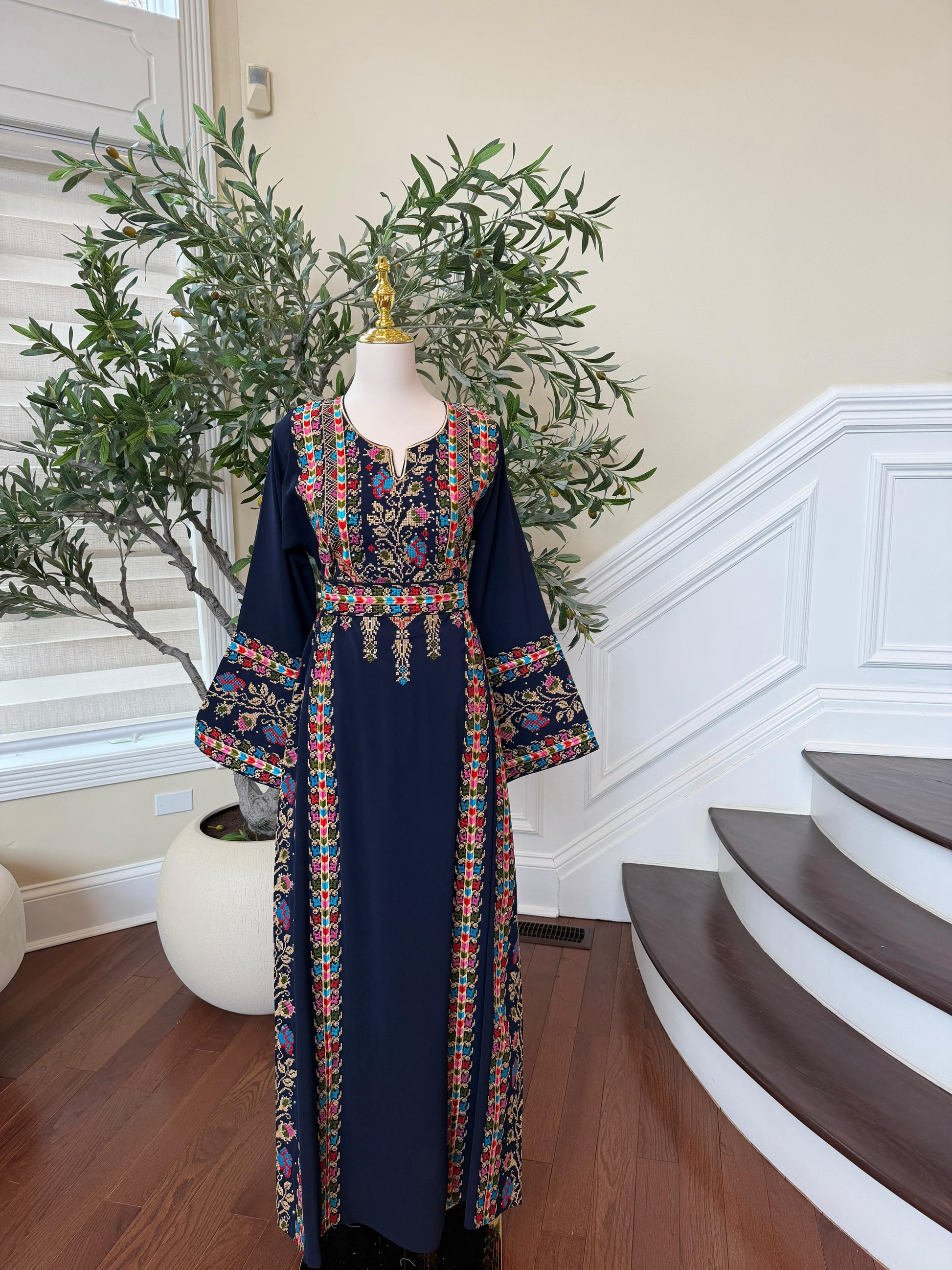 Navy Blue Embroidery Tatreez Thobe