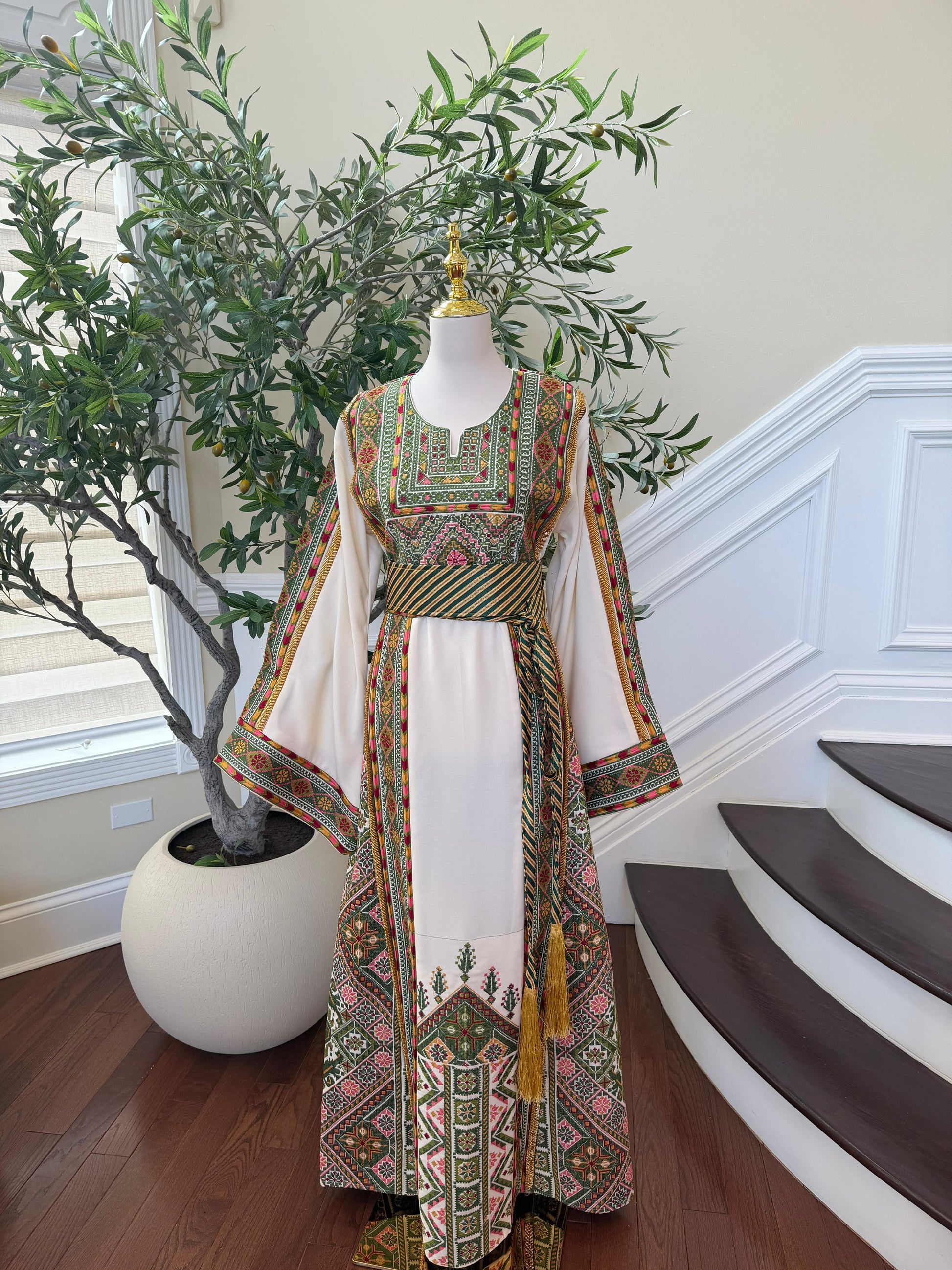Olive Heritage: Off White Embroidered Tatreez Sabal Kharaz Thobe