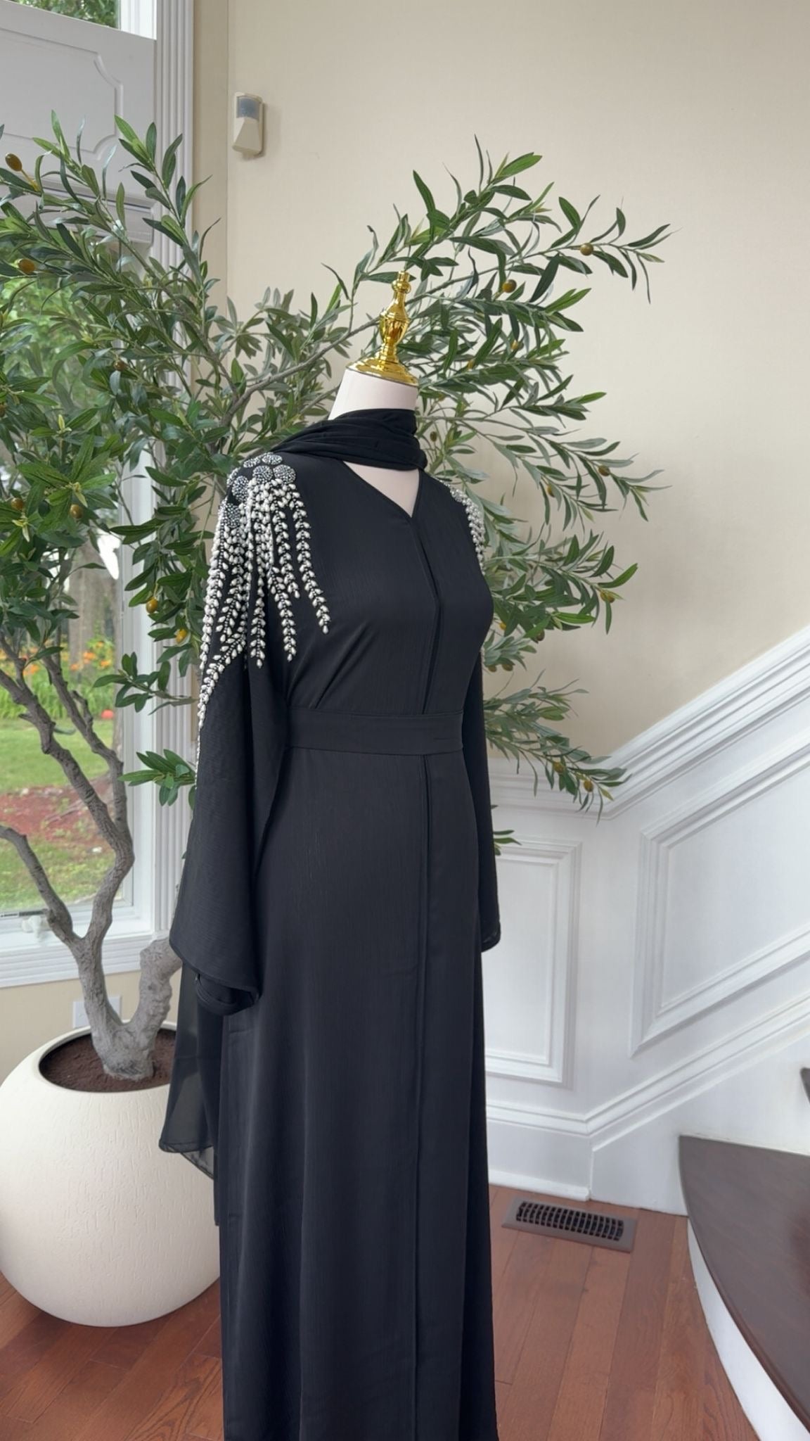 Black Sleeve Stone Charm Abaya