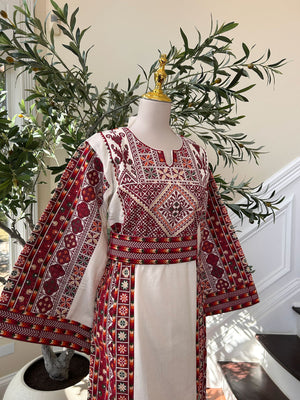 Cream Itamin Tatreez Red Elegance Thobe