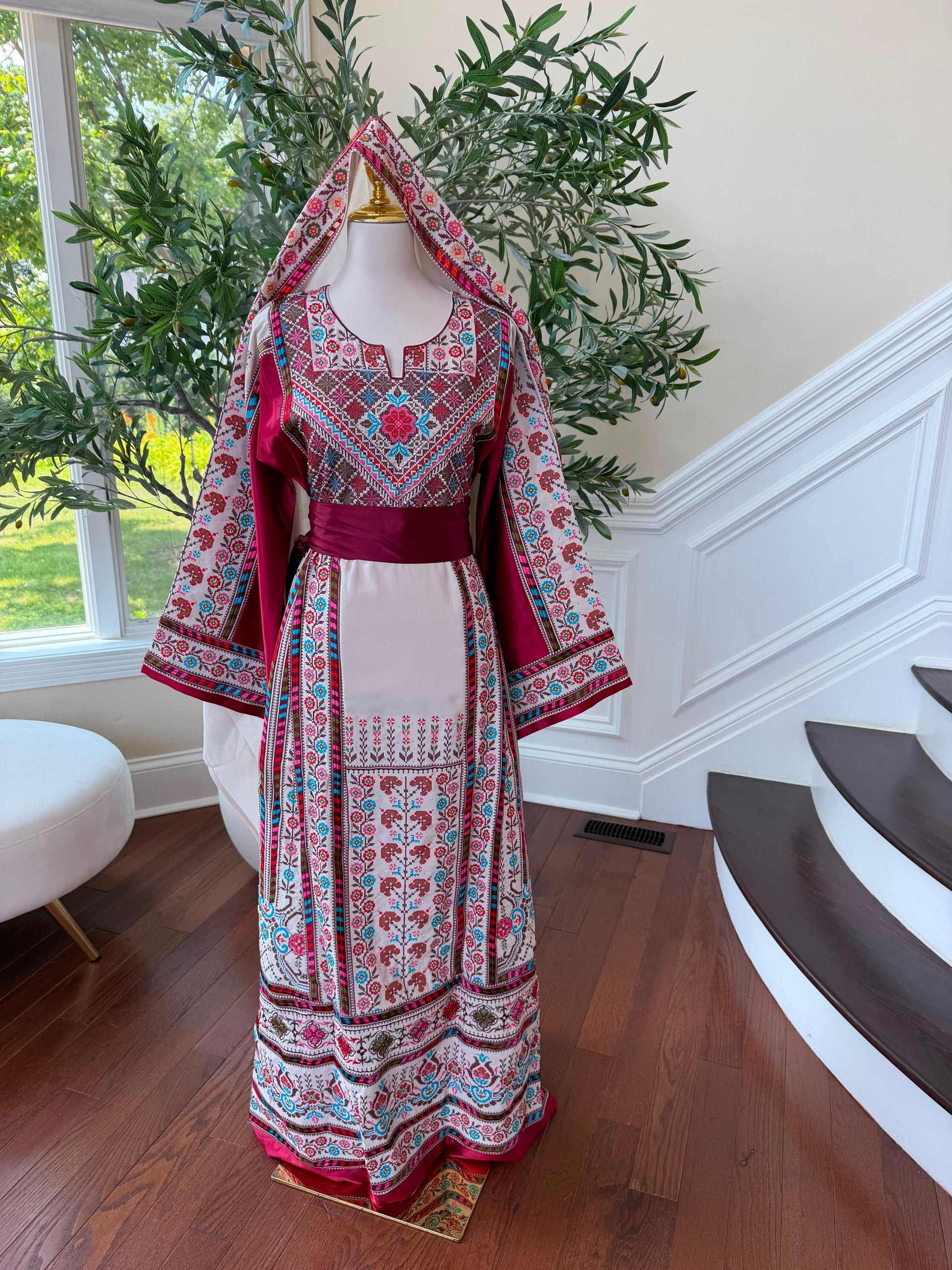 Cream Embroidery Tatreez Thobe