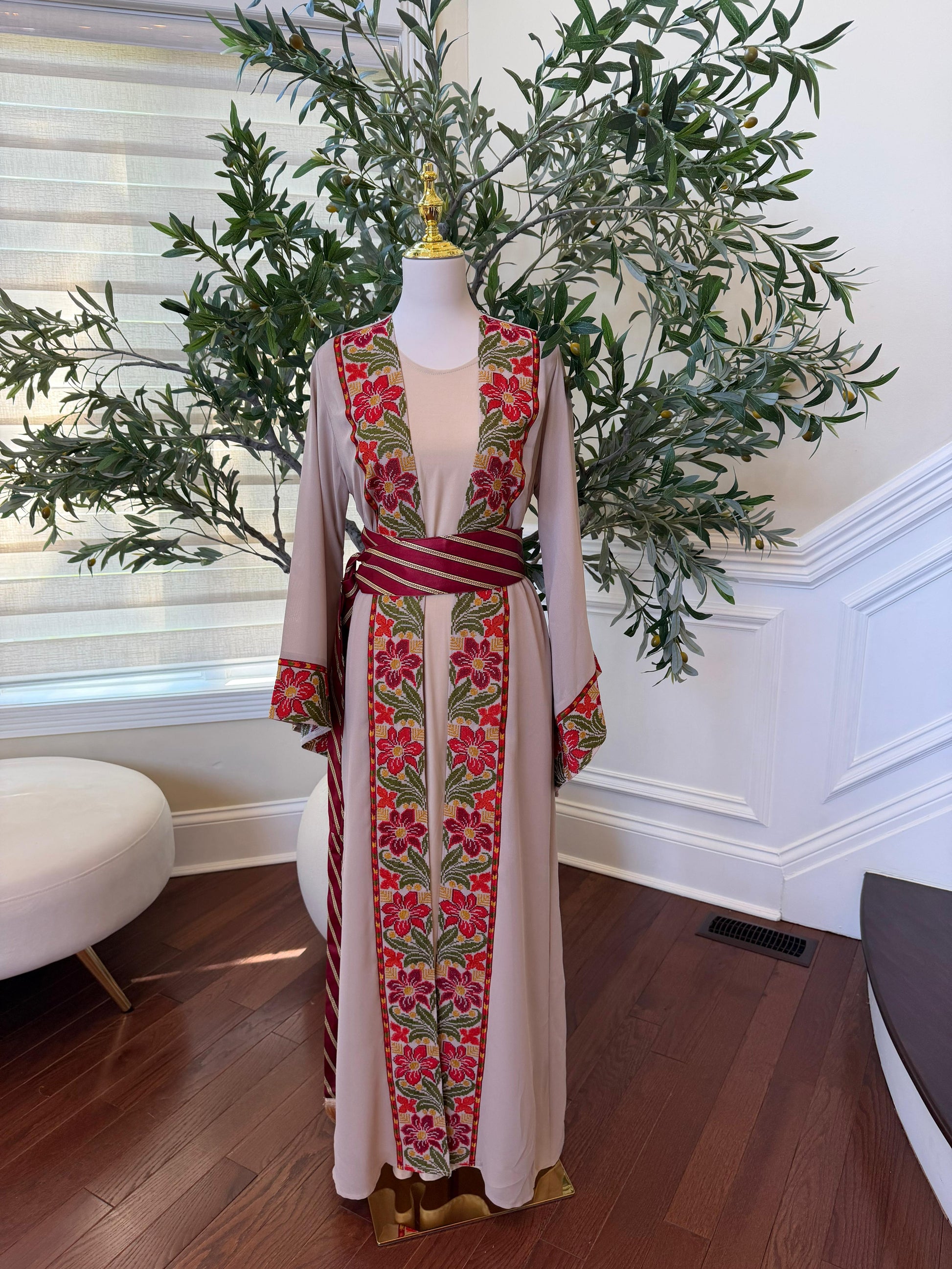 Tan Floral Embroidery Tatreez Thobe