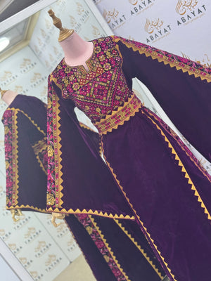Palestinian Embroidered Thobe – Regal Plum Velvet Edition