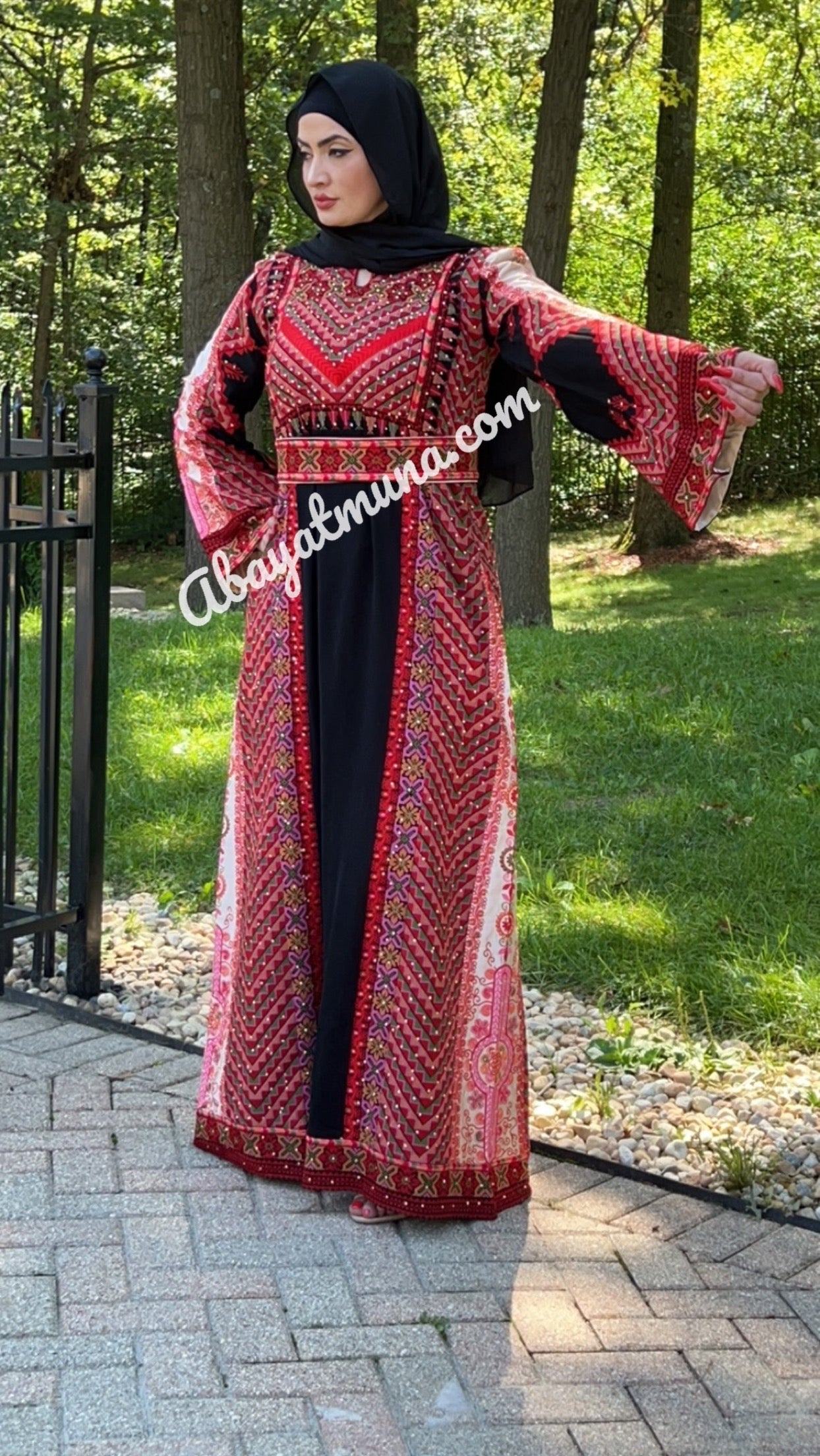 Red & Black Traditional Thoub Embroidery With Wide Sleeve -35