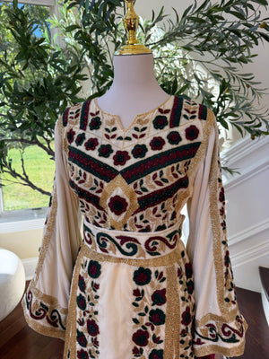 Cream makmal thobe with red flowers (scarf not included)