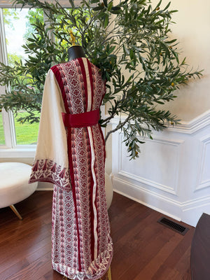 White Traditional Embroidery Red Tatreez Thobe