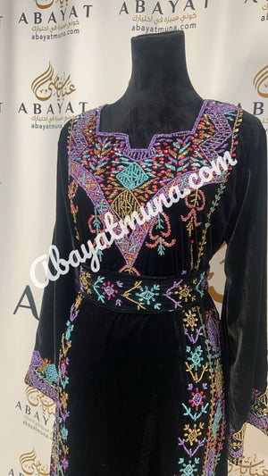 Black Kaftan Thobe in Stone With Belt 9198822