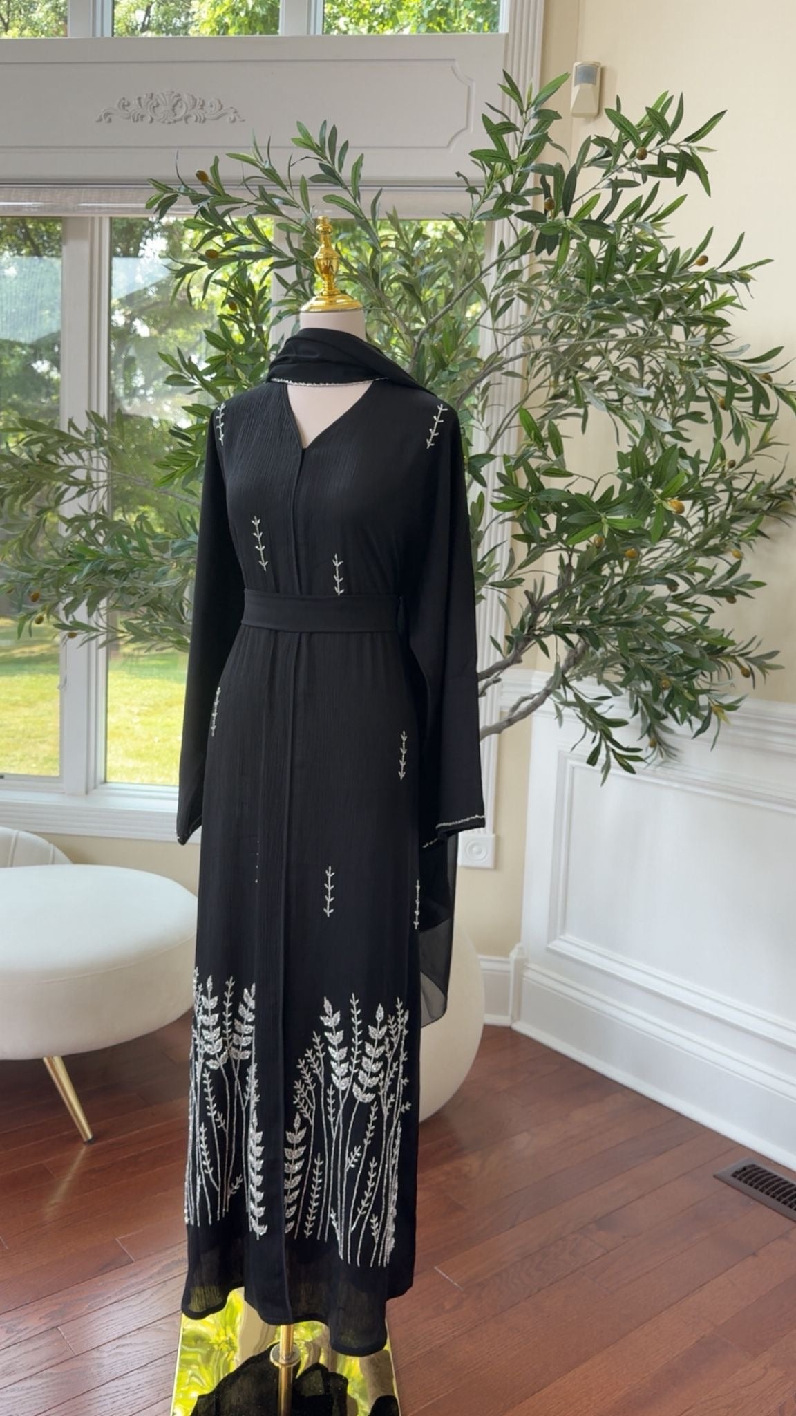 Black Floral Luxe Abaya