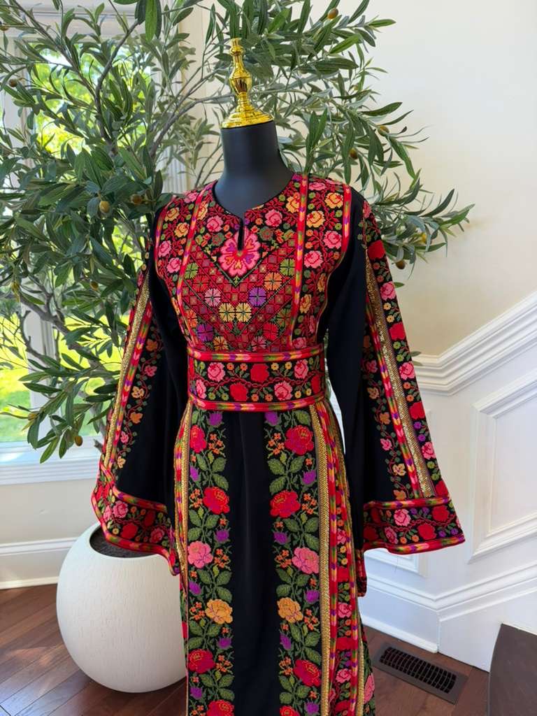 Black Embroidery Tatreez Sabal Kharaz Thobe