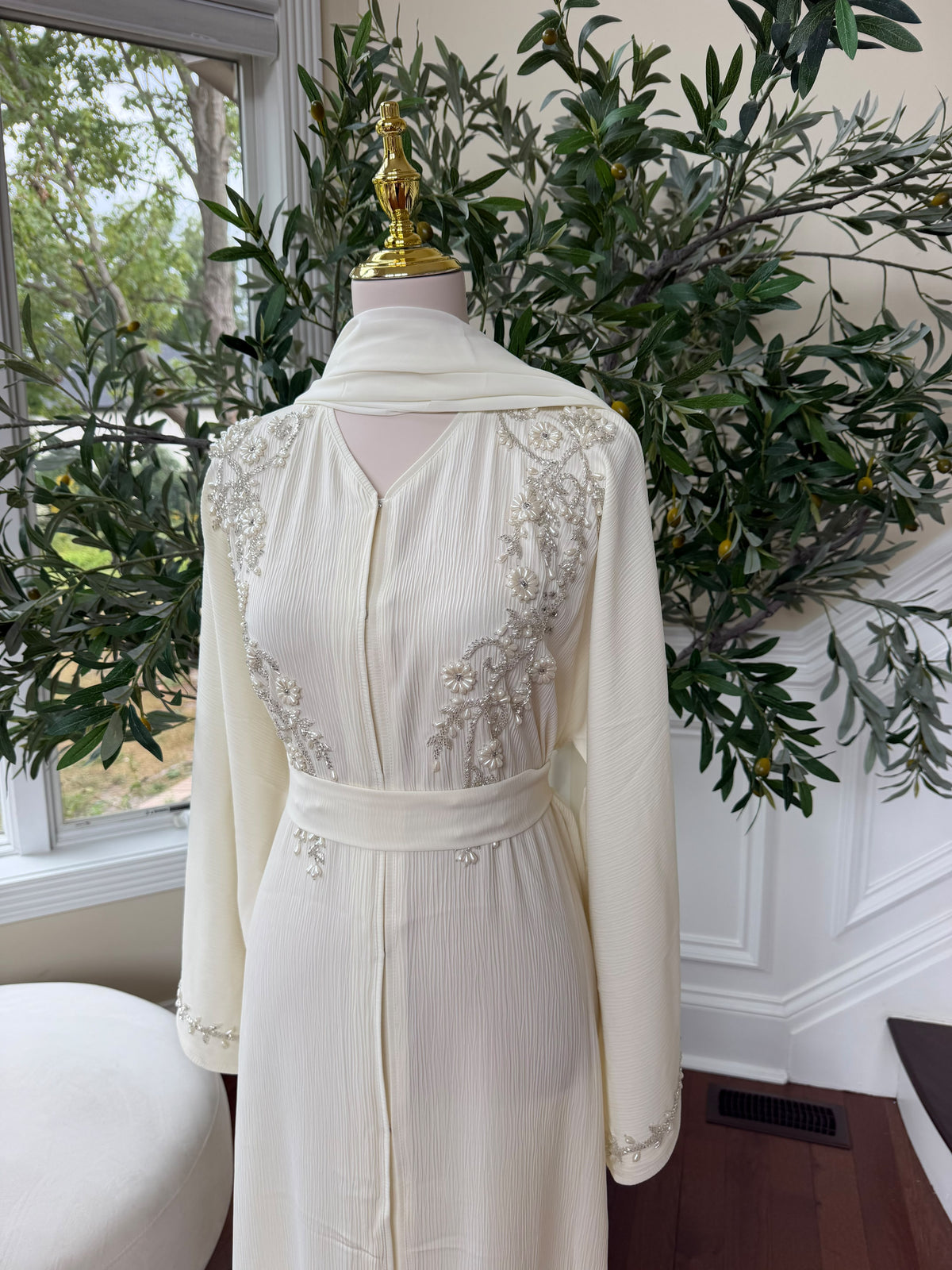 Off White Charm Beaded Floral Abaya