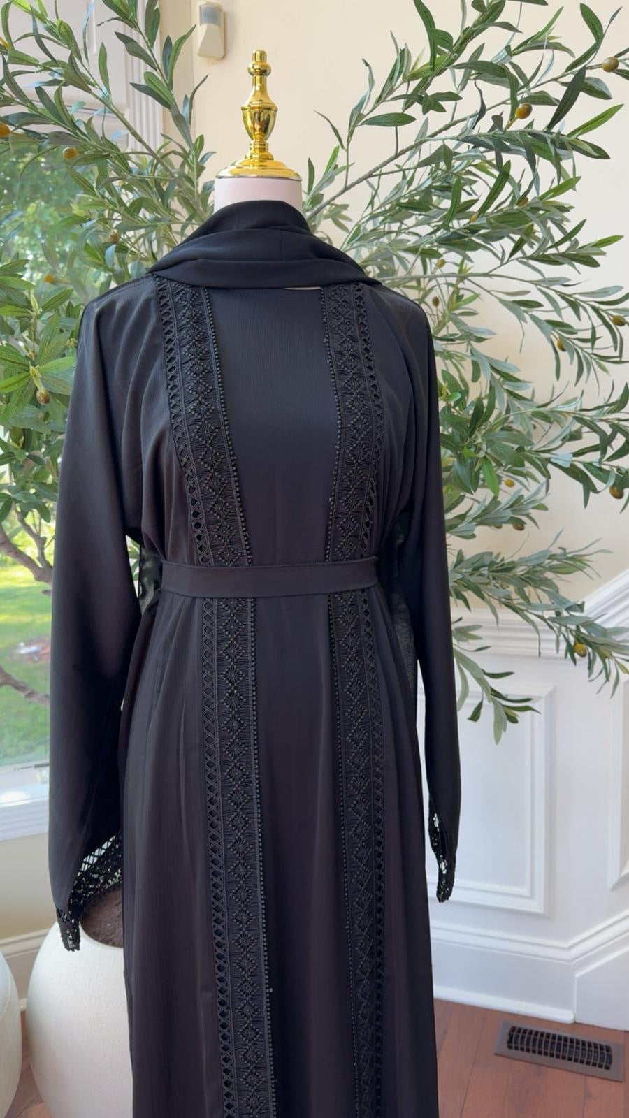 Midnight Serenity Luxe Abaya