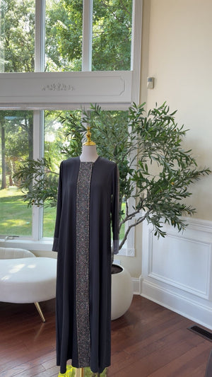 Grey Zipped Tatreez Abaya