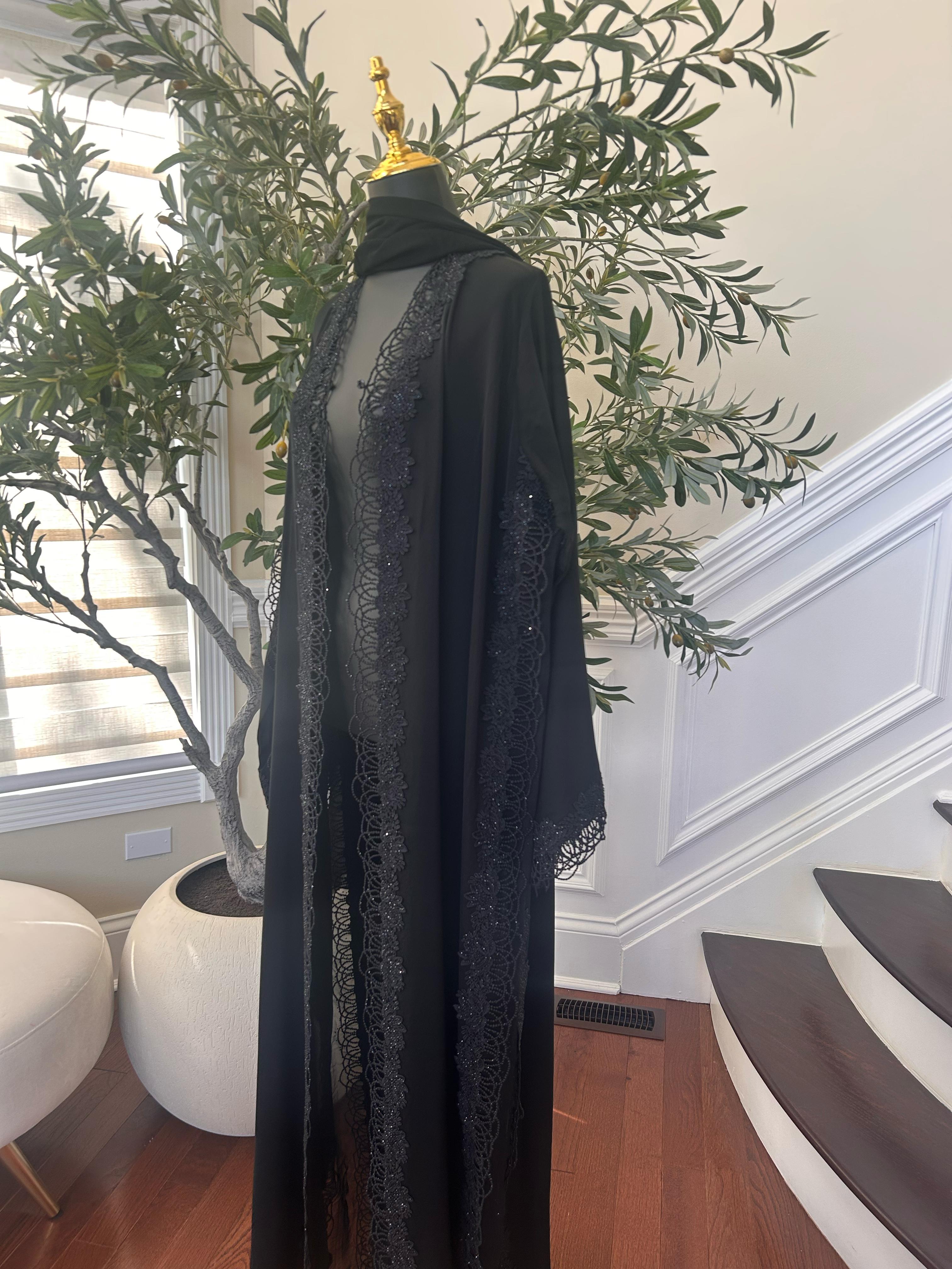 Black Elegance Charm Design Beaded Abaya
