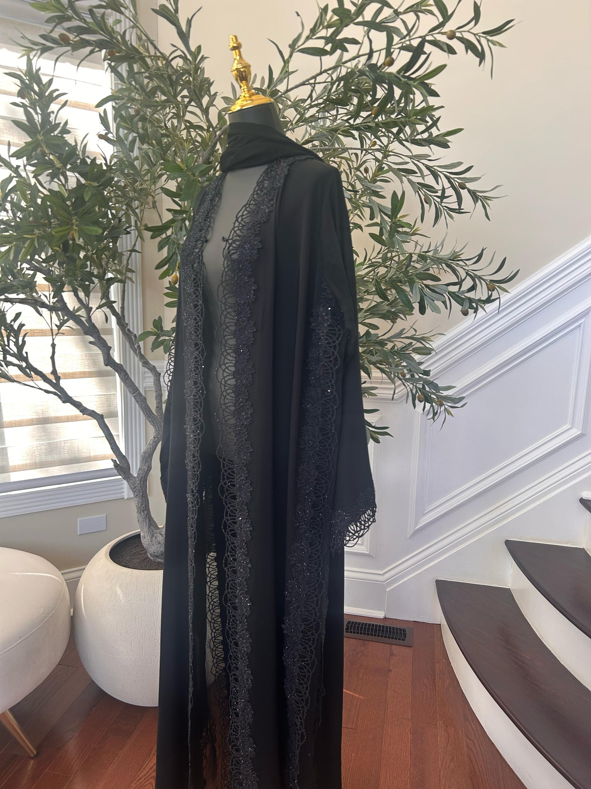 Black Elegance Charm Design Beaded Abaya