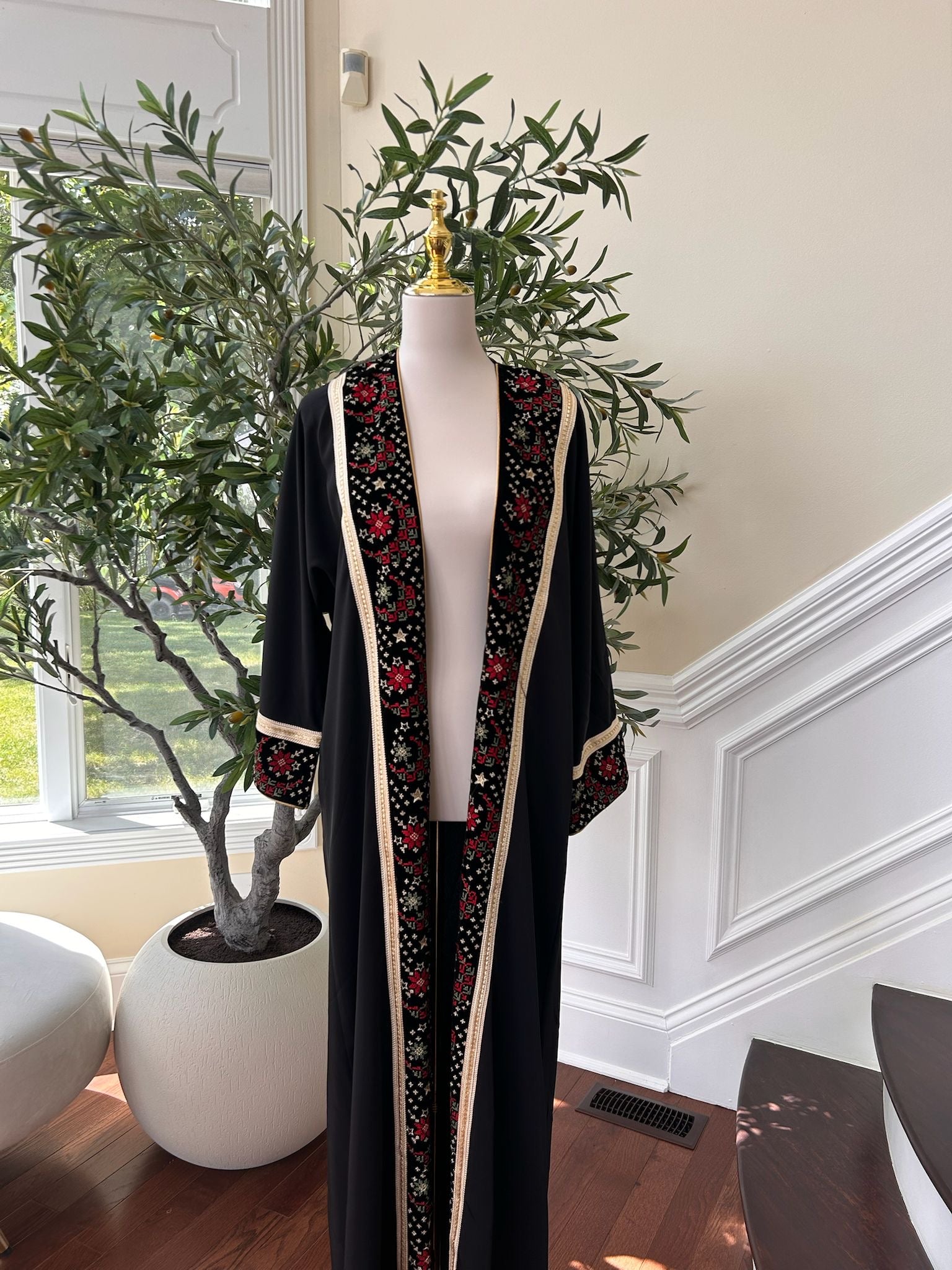 Black Detail Essence Cardigan Abaya