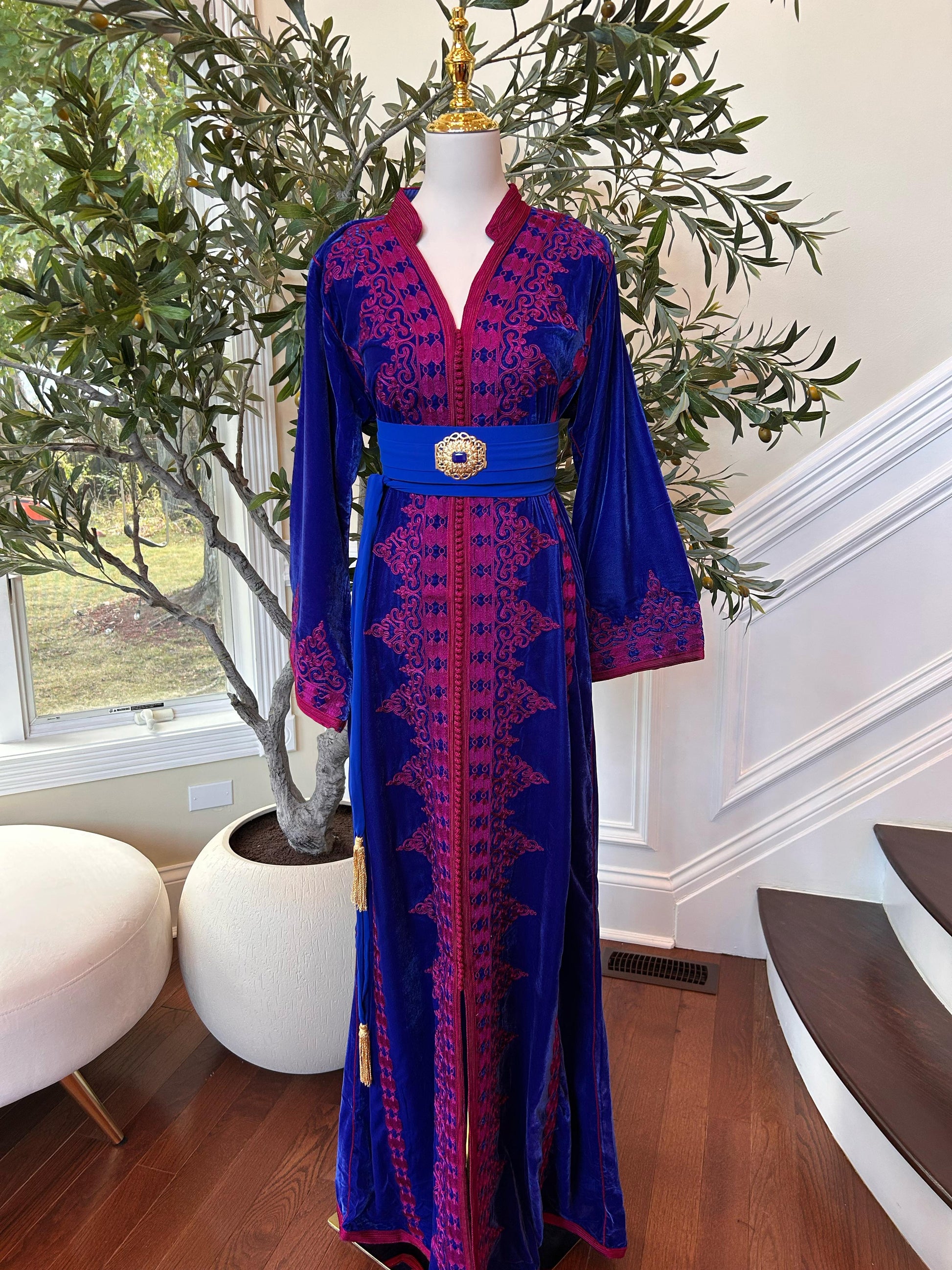 Blue Velvet Embellished Pink Kuftan