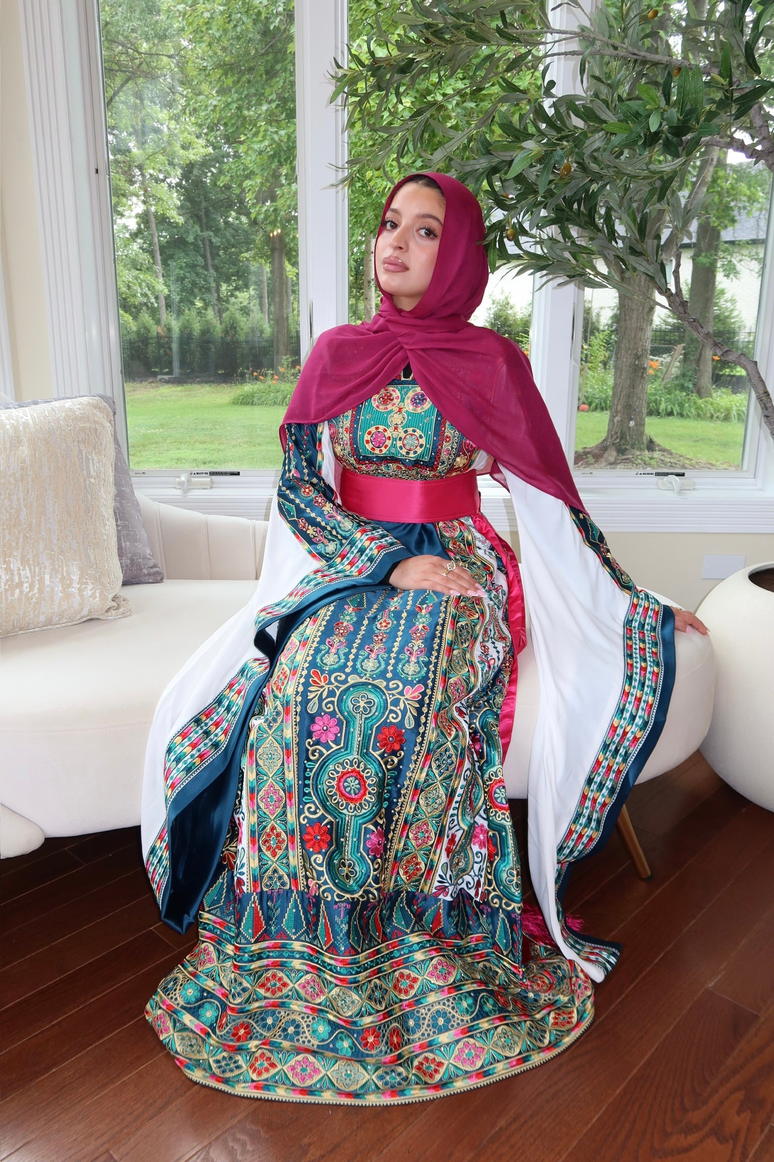 Embroidery Tatreez Turquoise Thobe/A