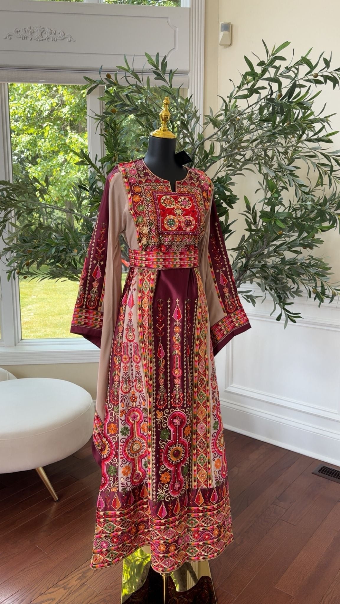 Burgundy Tatreez Thobe /A