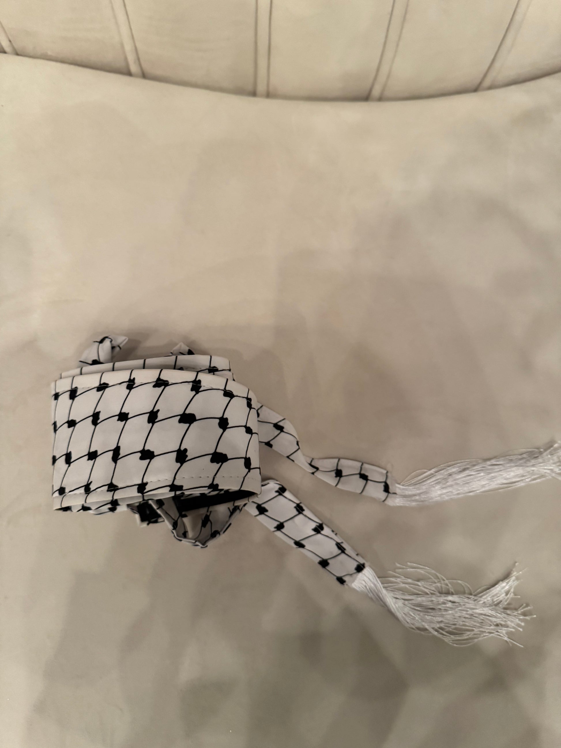 White / Black Kuffieya Print Cashmere Belt