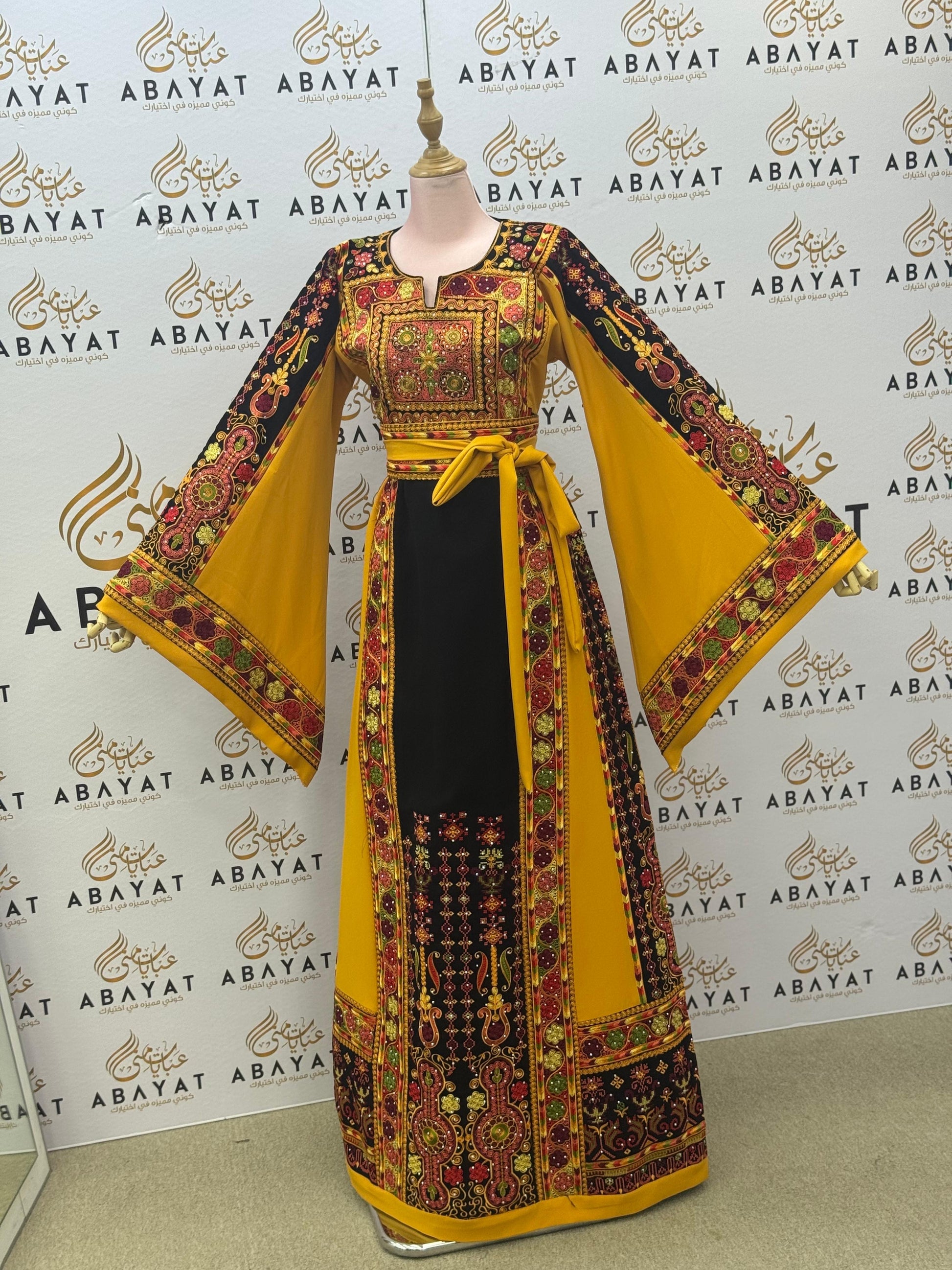 Henna Night Golden Elegance Thobe