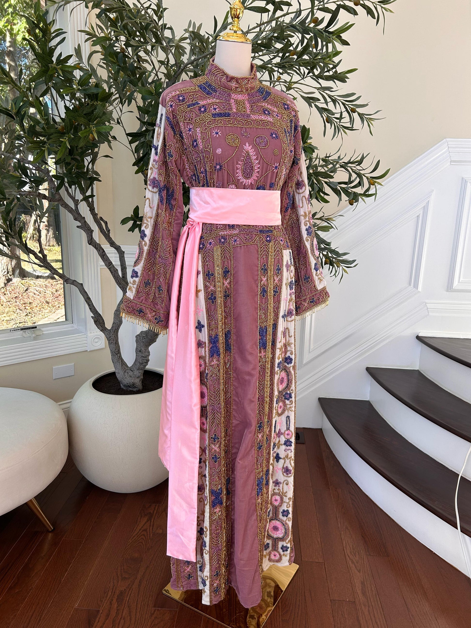 Pink Velvet Stone Thobe