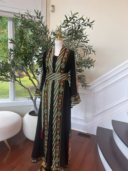 Traditional Green Embroidery Thobe
