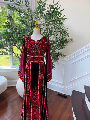 Black Embroidery Tatreez Thobe