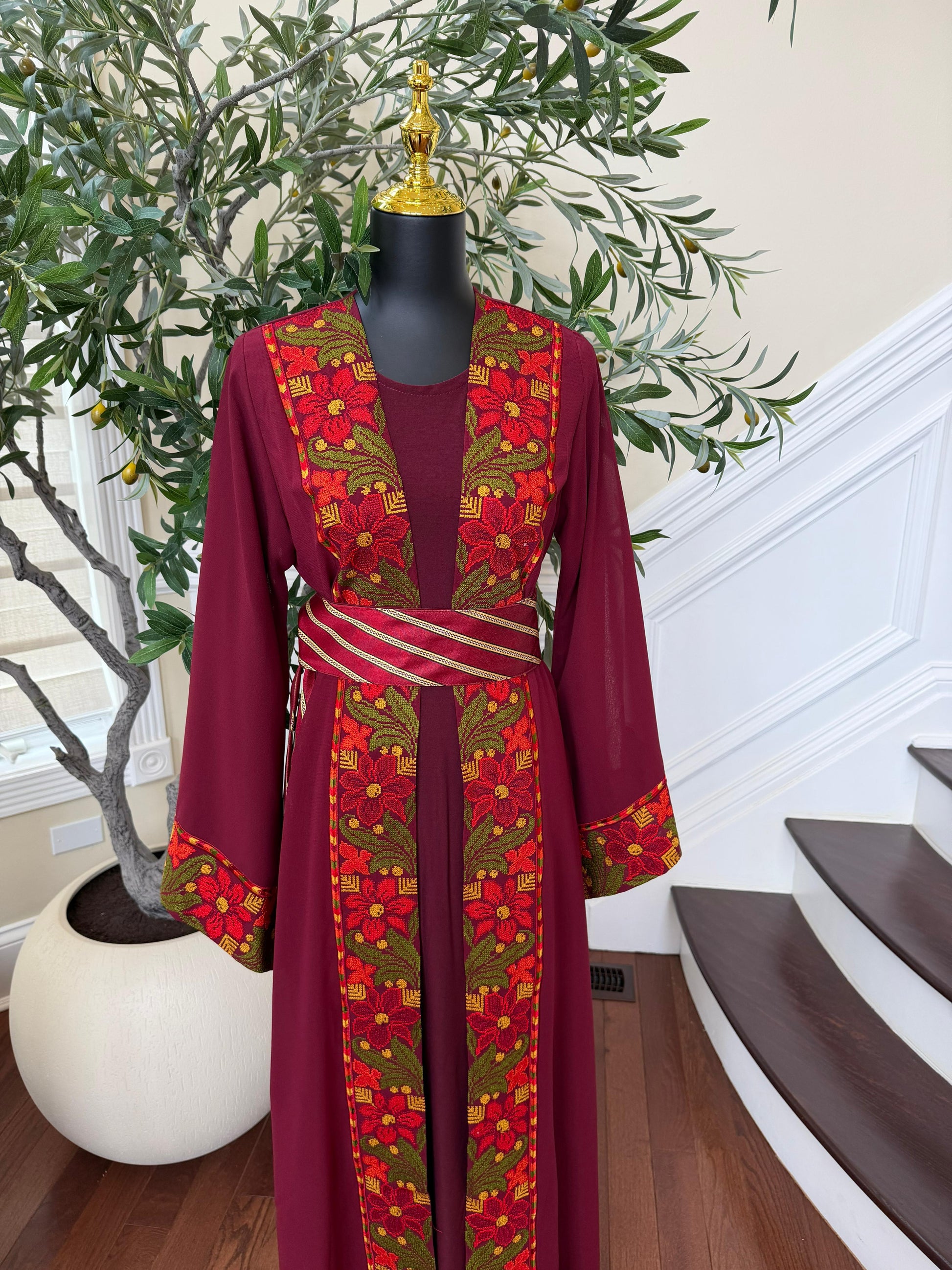 Red Embroidery Floral Tatreez Thobe