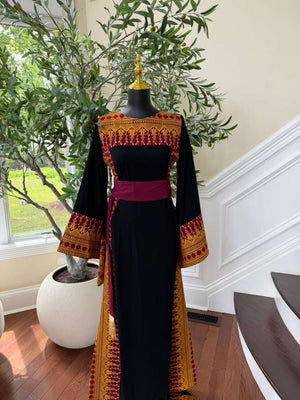 Black Embroidery Tatreez Elegance Thobe