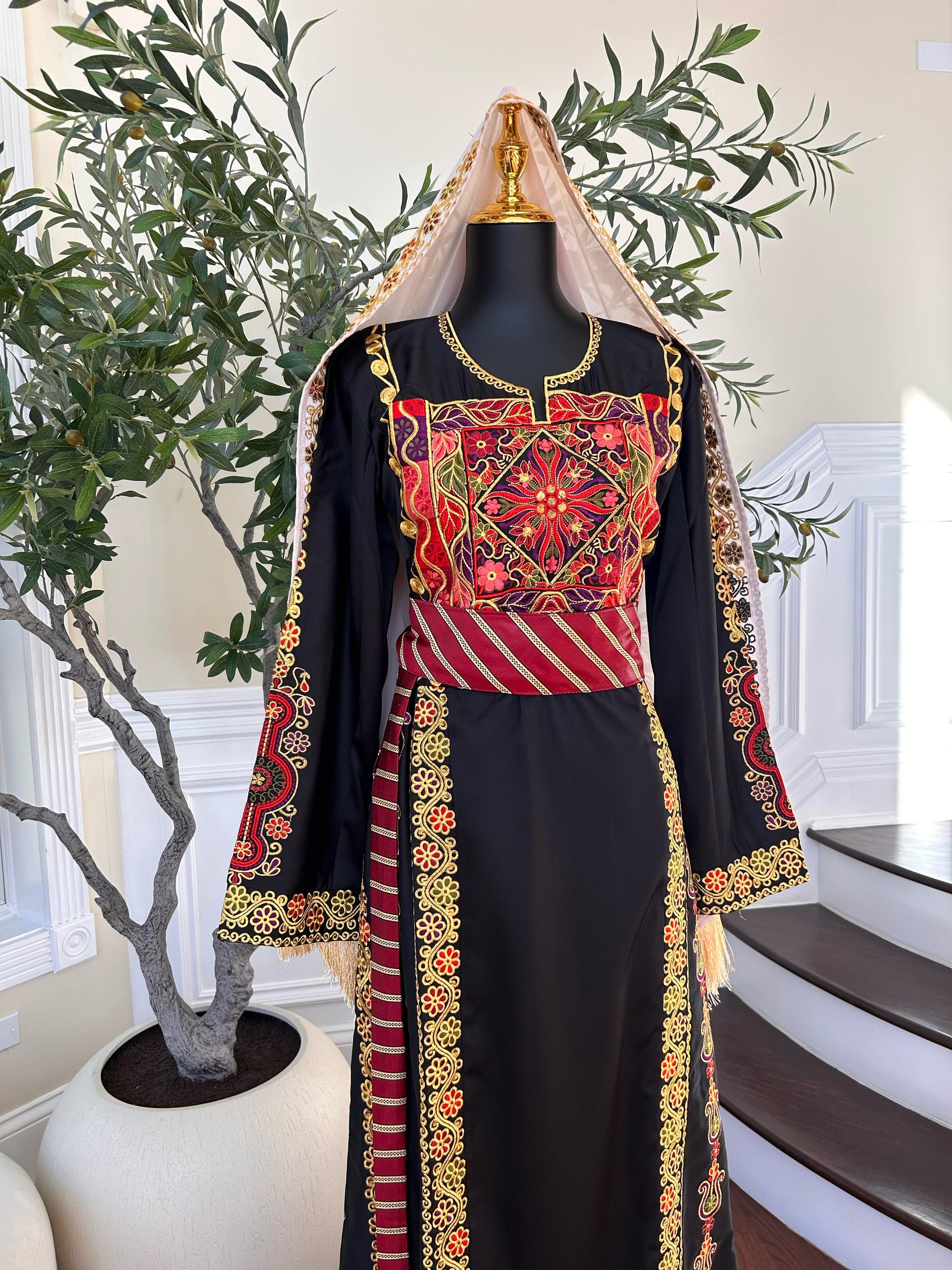 Black Embroidery Tatreez Thobe