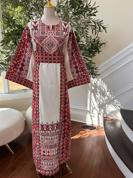 Cream Itamin Tatreez Red Elegance Thobe