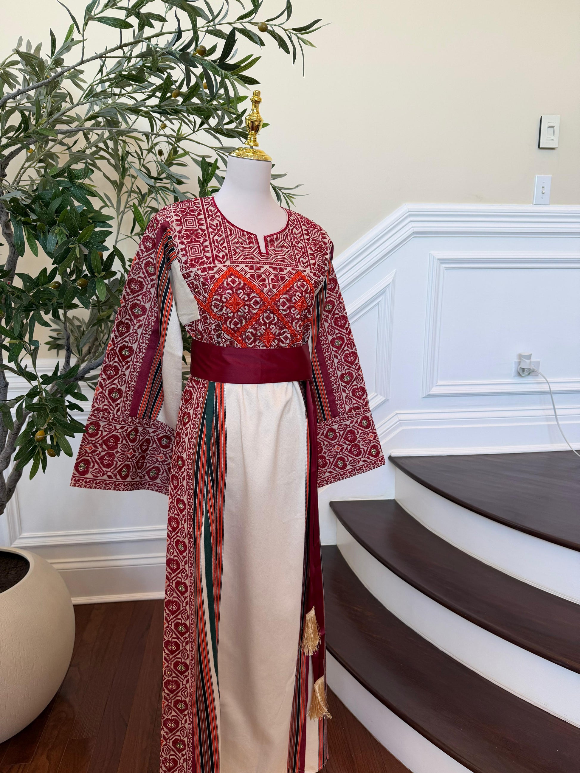 Cream Embroidery Tatreez Red Thobe