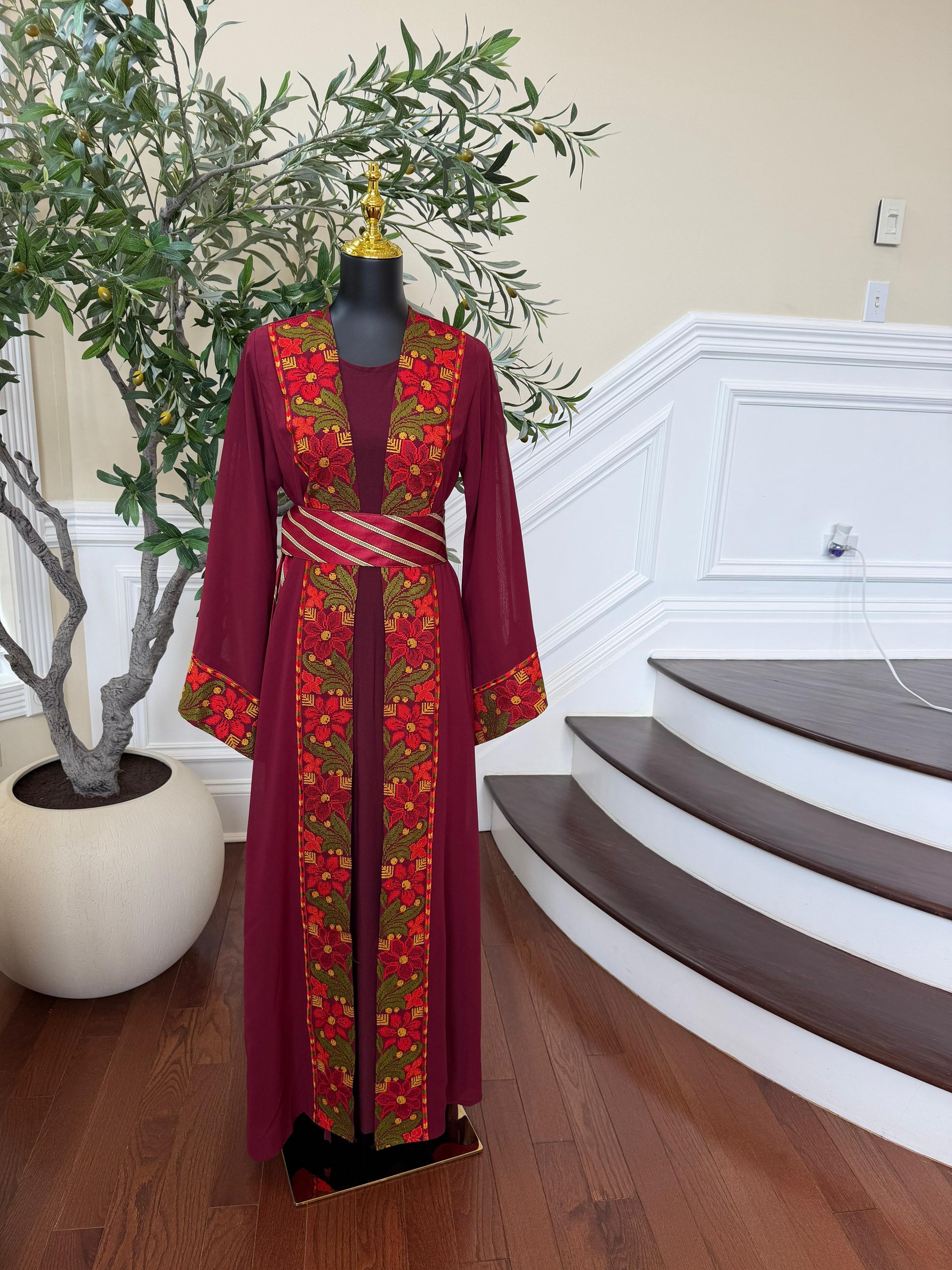 Red Embroidery Floral Tatreez Thobe