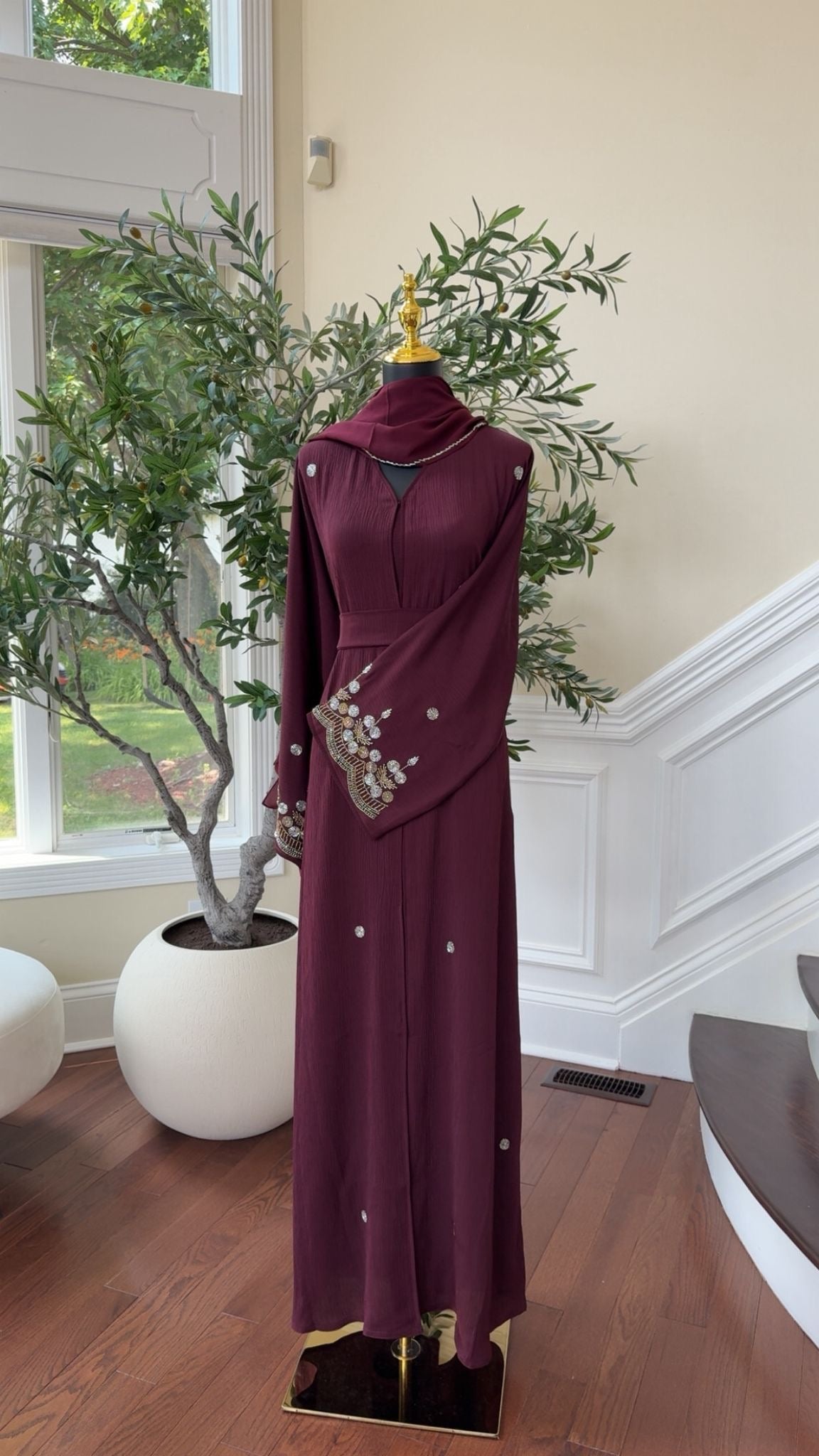 Burgundy Sleeve Detailed Abaya