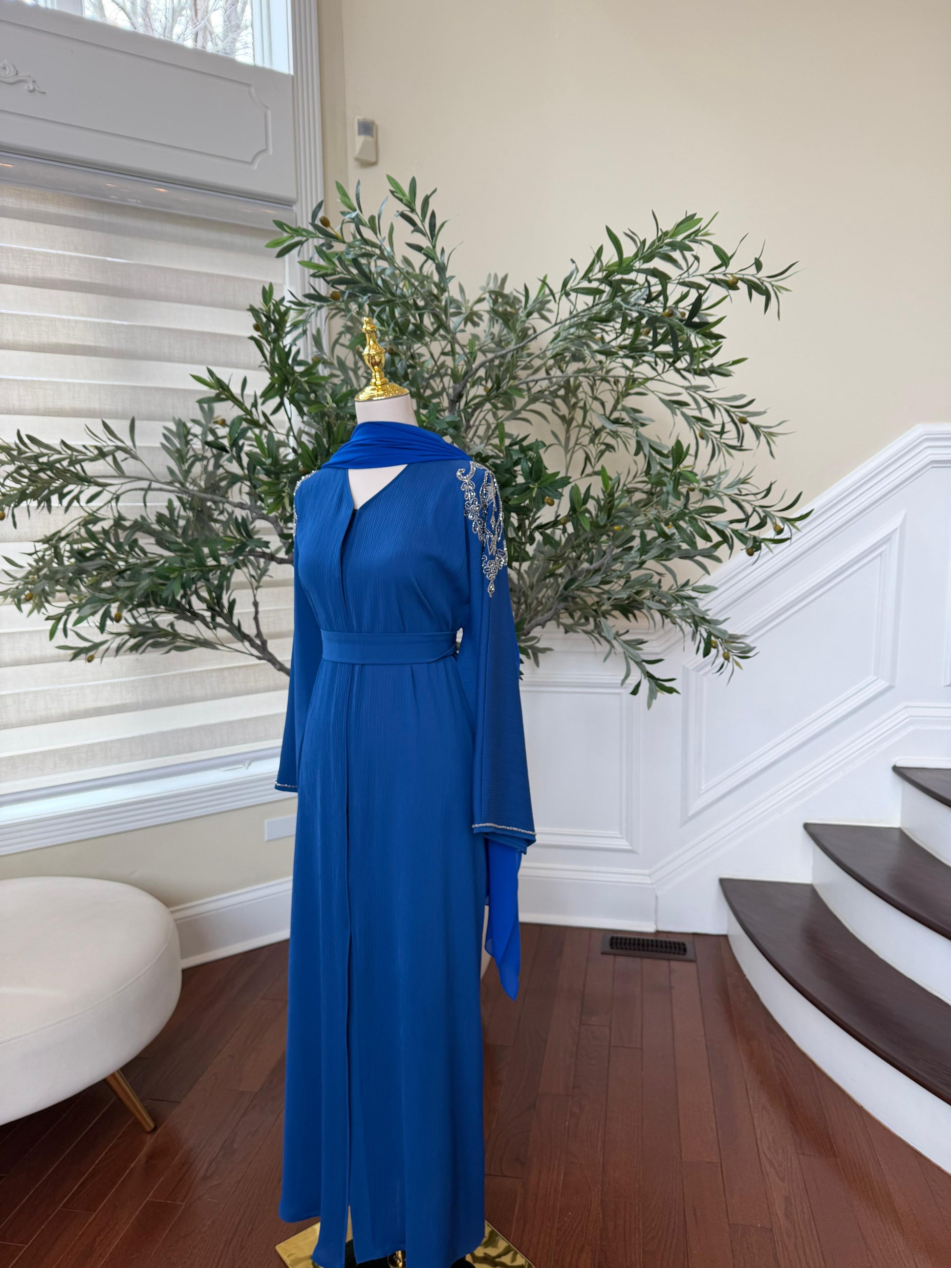 Blue Sleeve Charm Essence Abaya