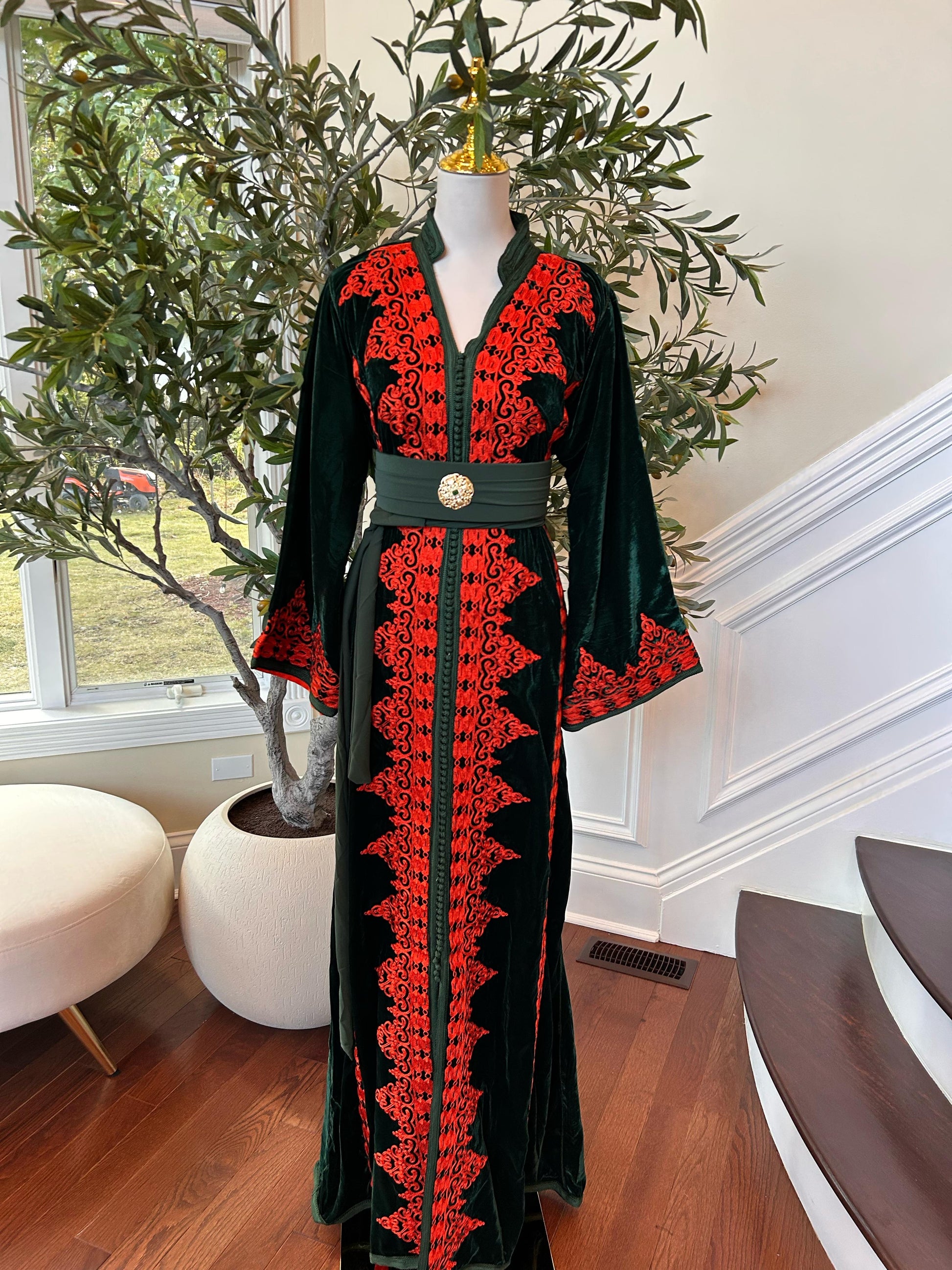 Green Velvet Embellished Red Kuftan